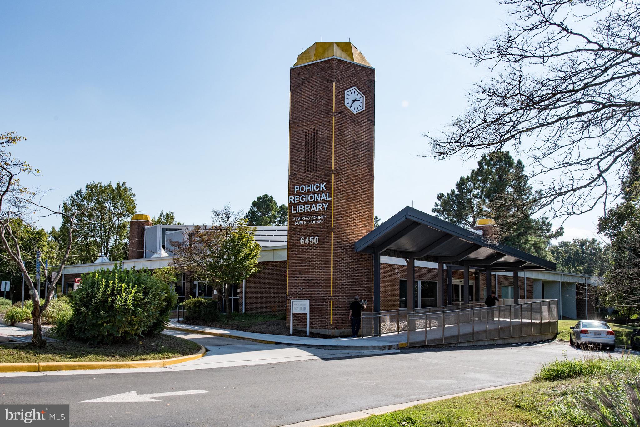 LAKEPOINTE - Residential