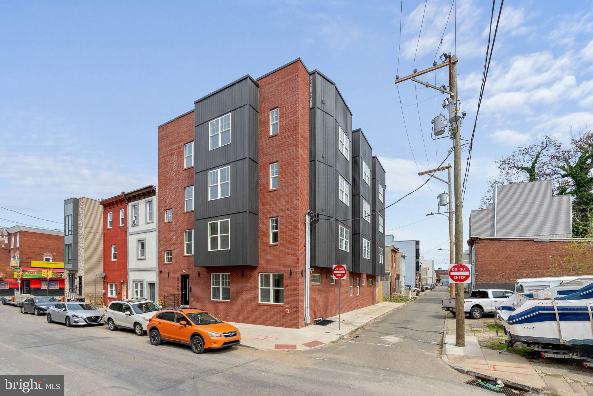 NORRIS SQUARE - Residential Lease