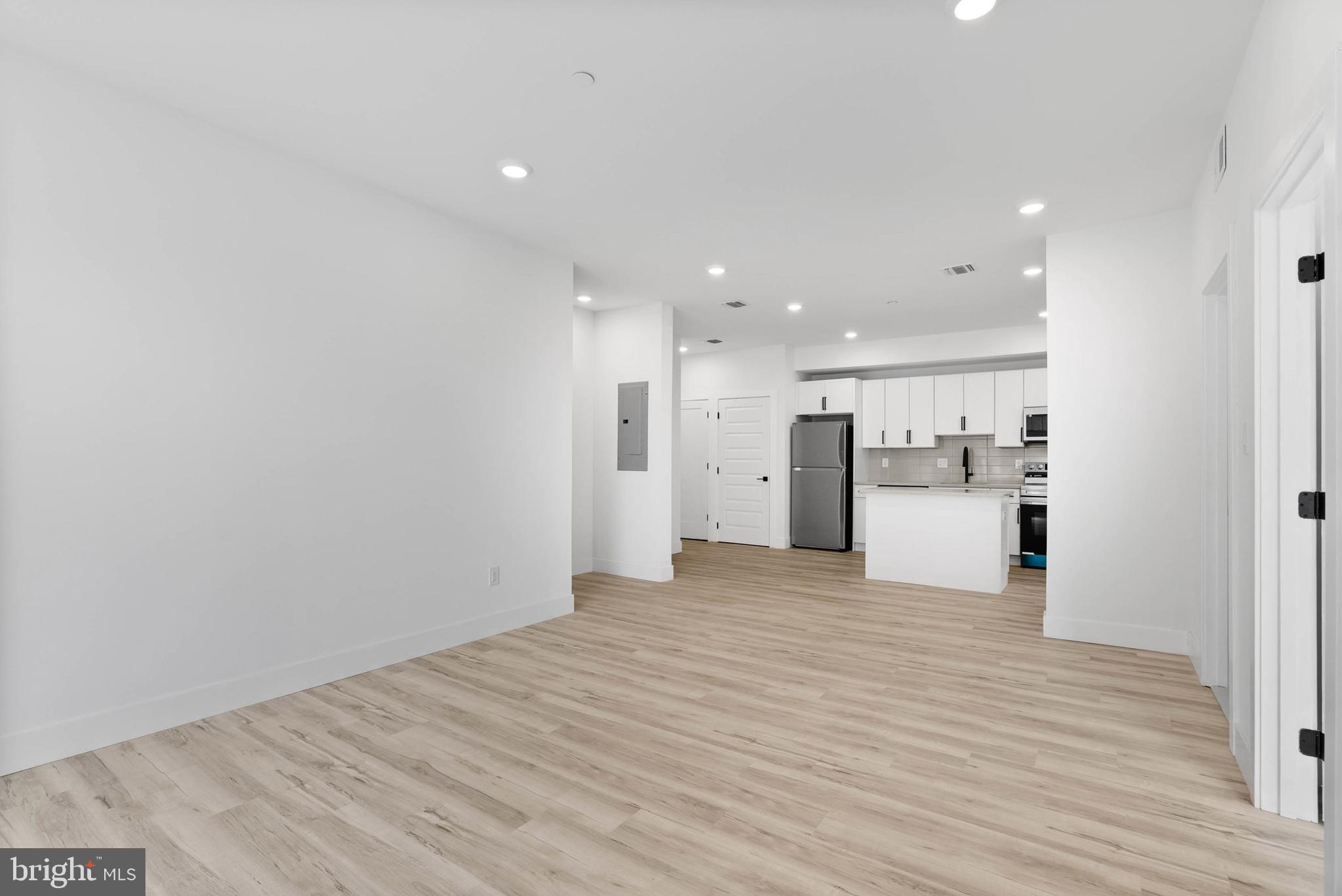 NORRIS SQUARE - Residential Lease