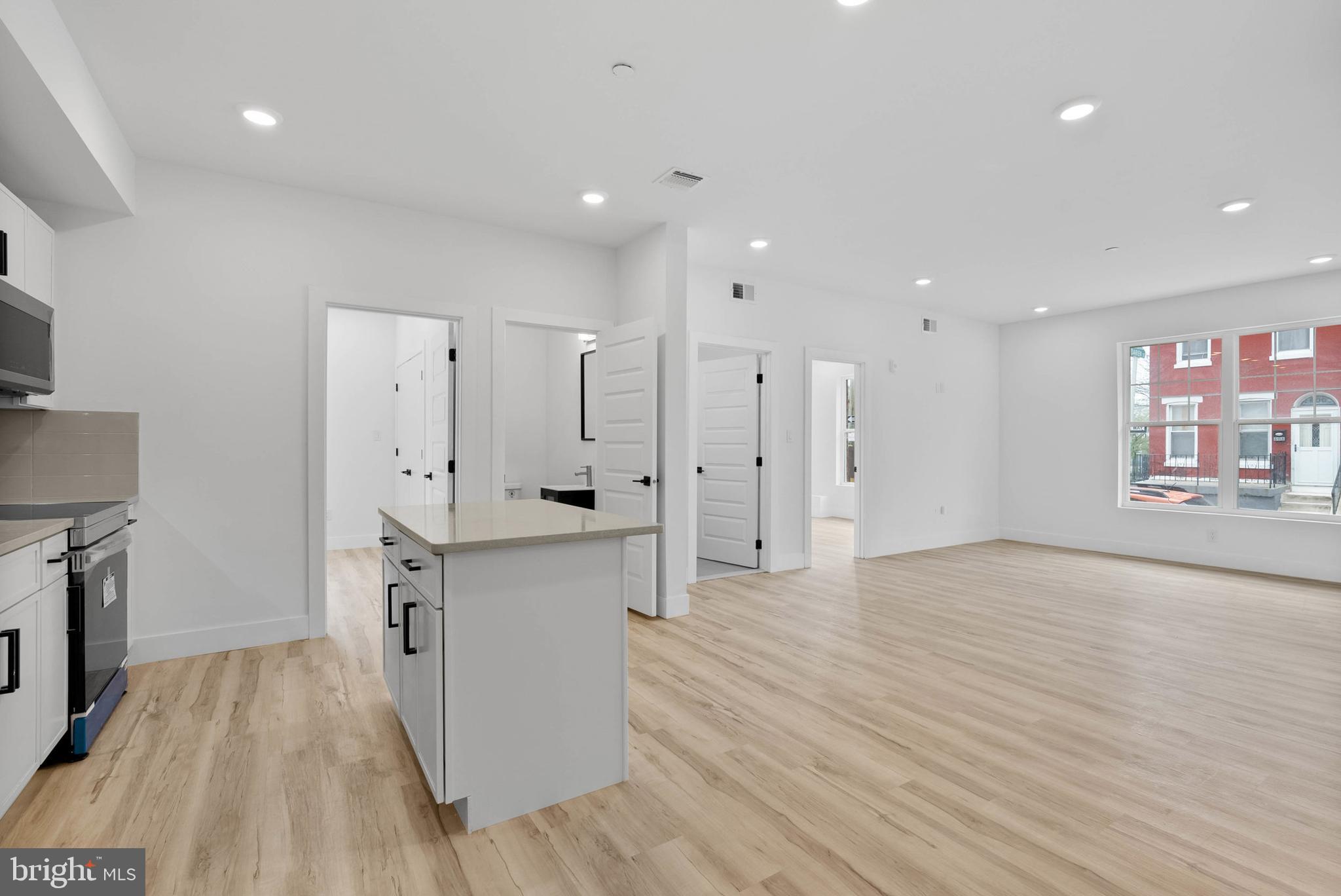 NORRIS SQUARE - Residential Lease