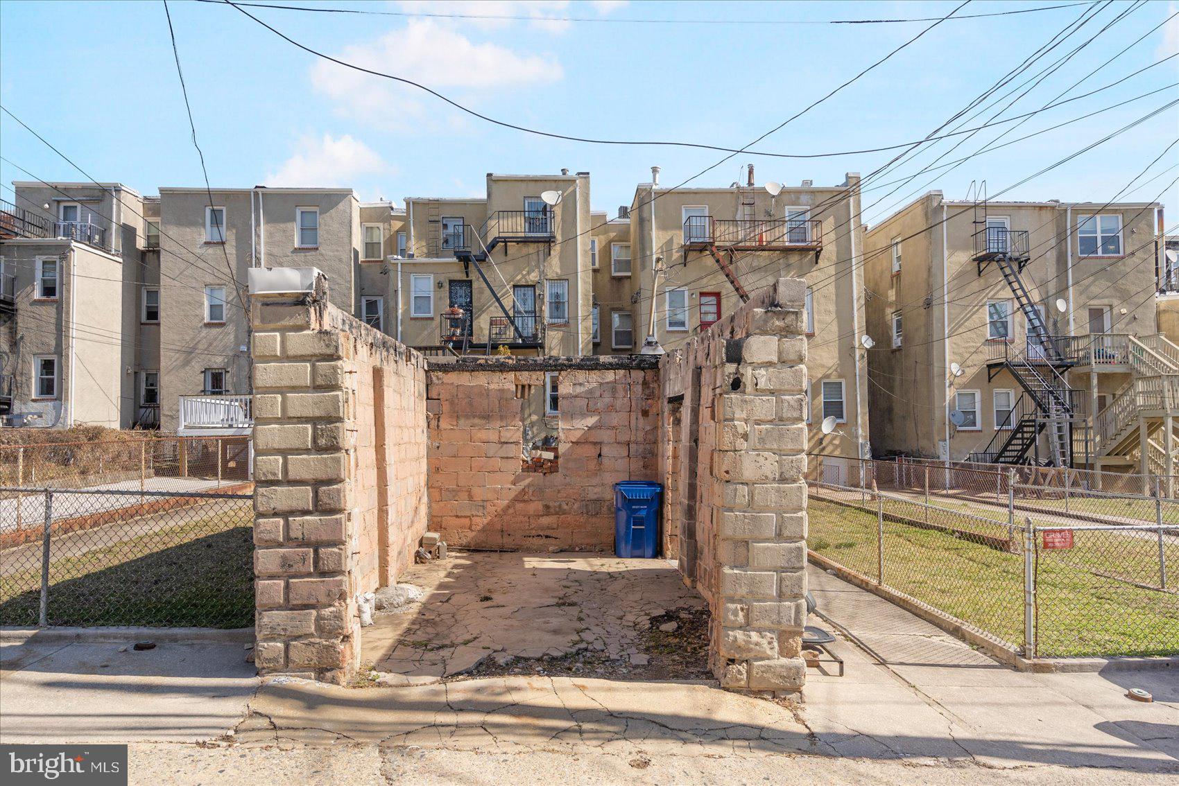 RESERVOIR HILL - Residential