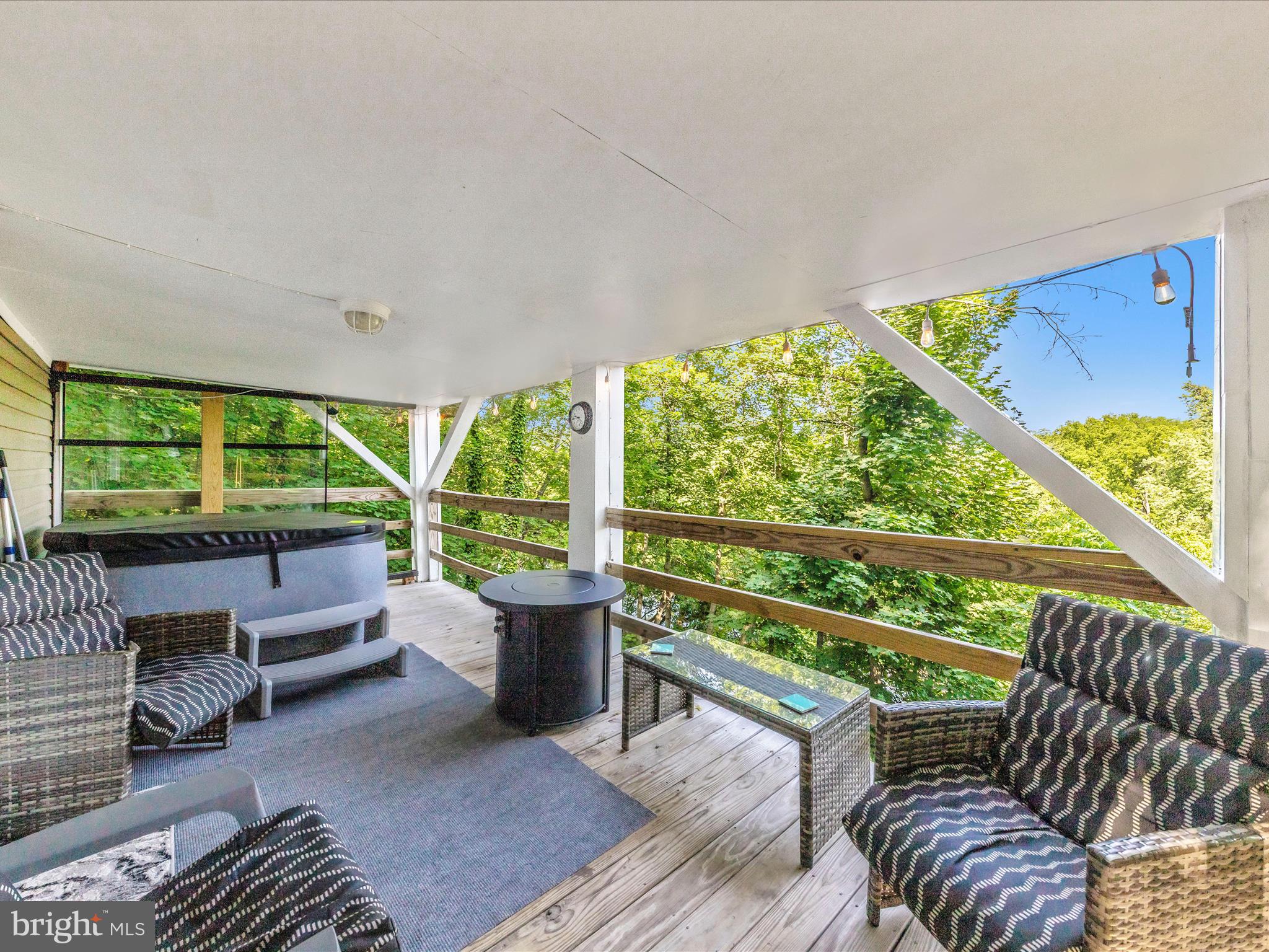 CLEAR SPRING - Residential