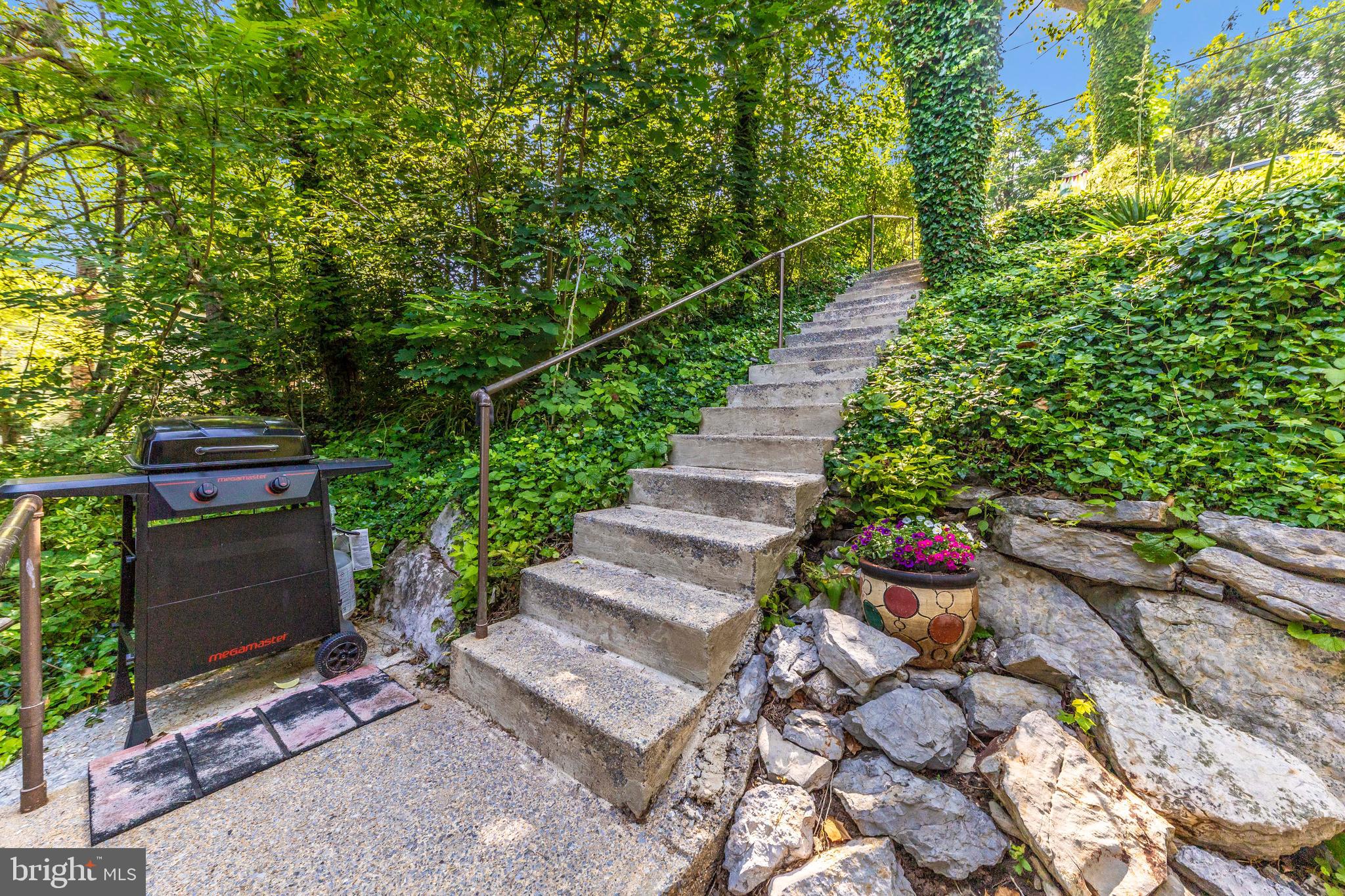 CLEAR SPRING - Residential