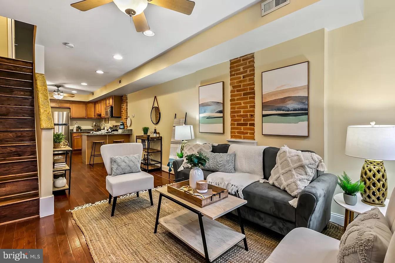 RIVERSIDE - Residential