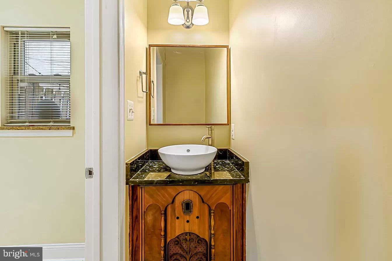 RIVERSIDE - Residential