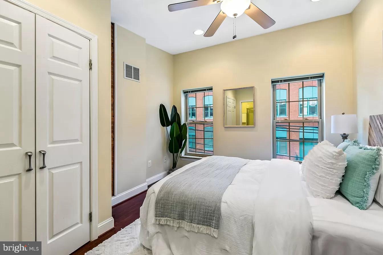 RIVERSIDE - Residential