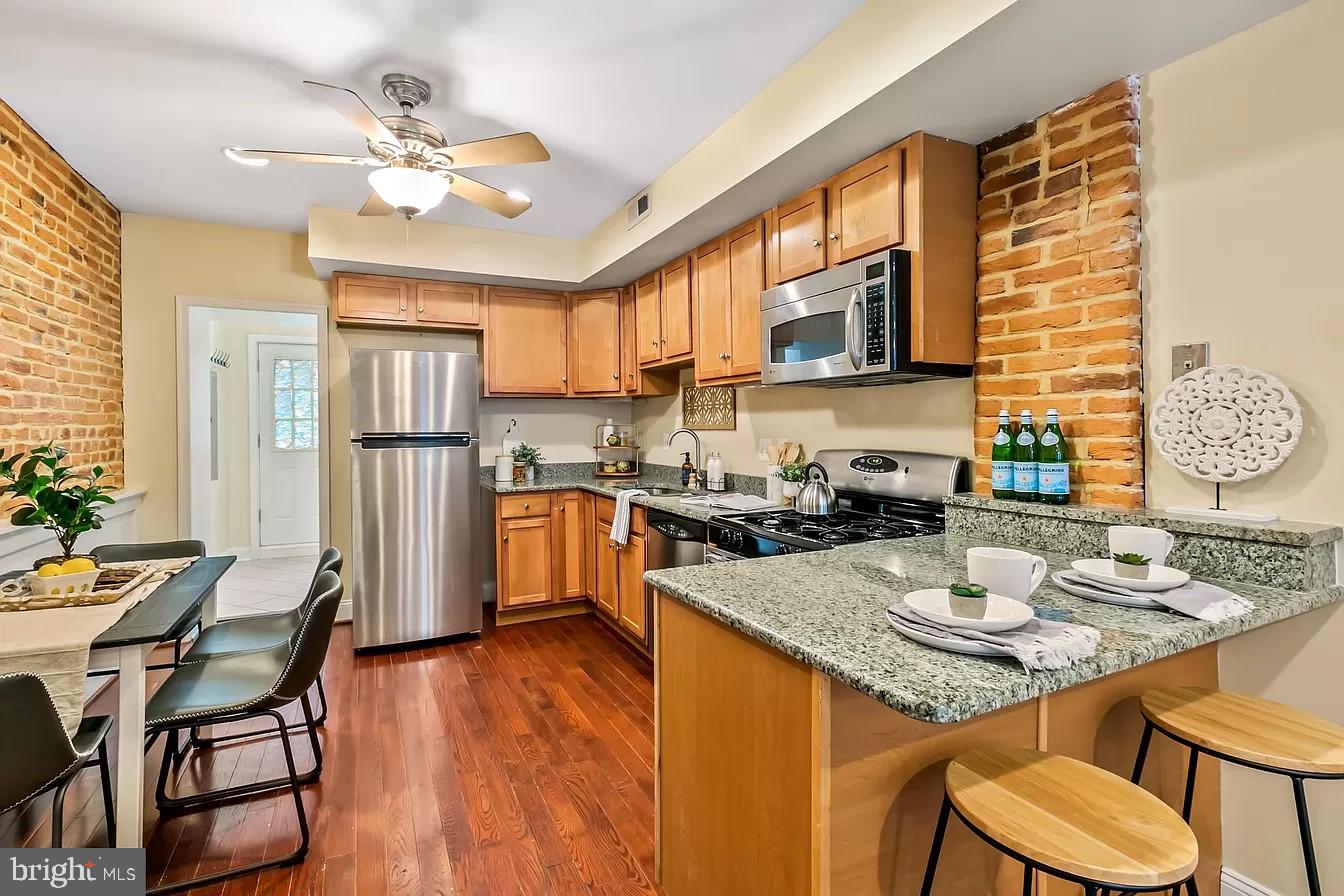 RIVERSIDE - Residential