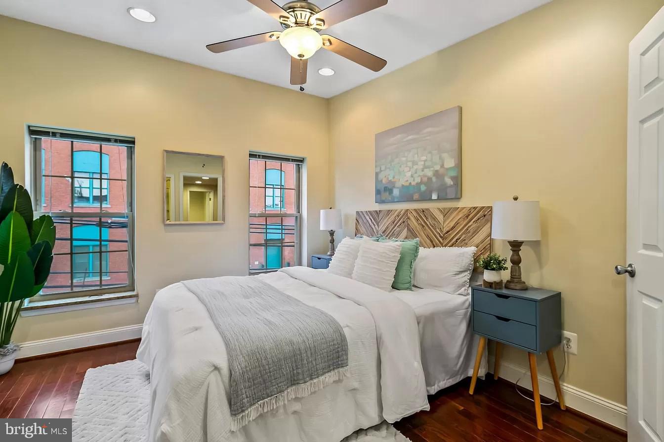 RIVERSIDE - Residential