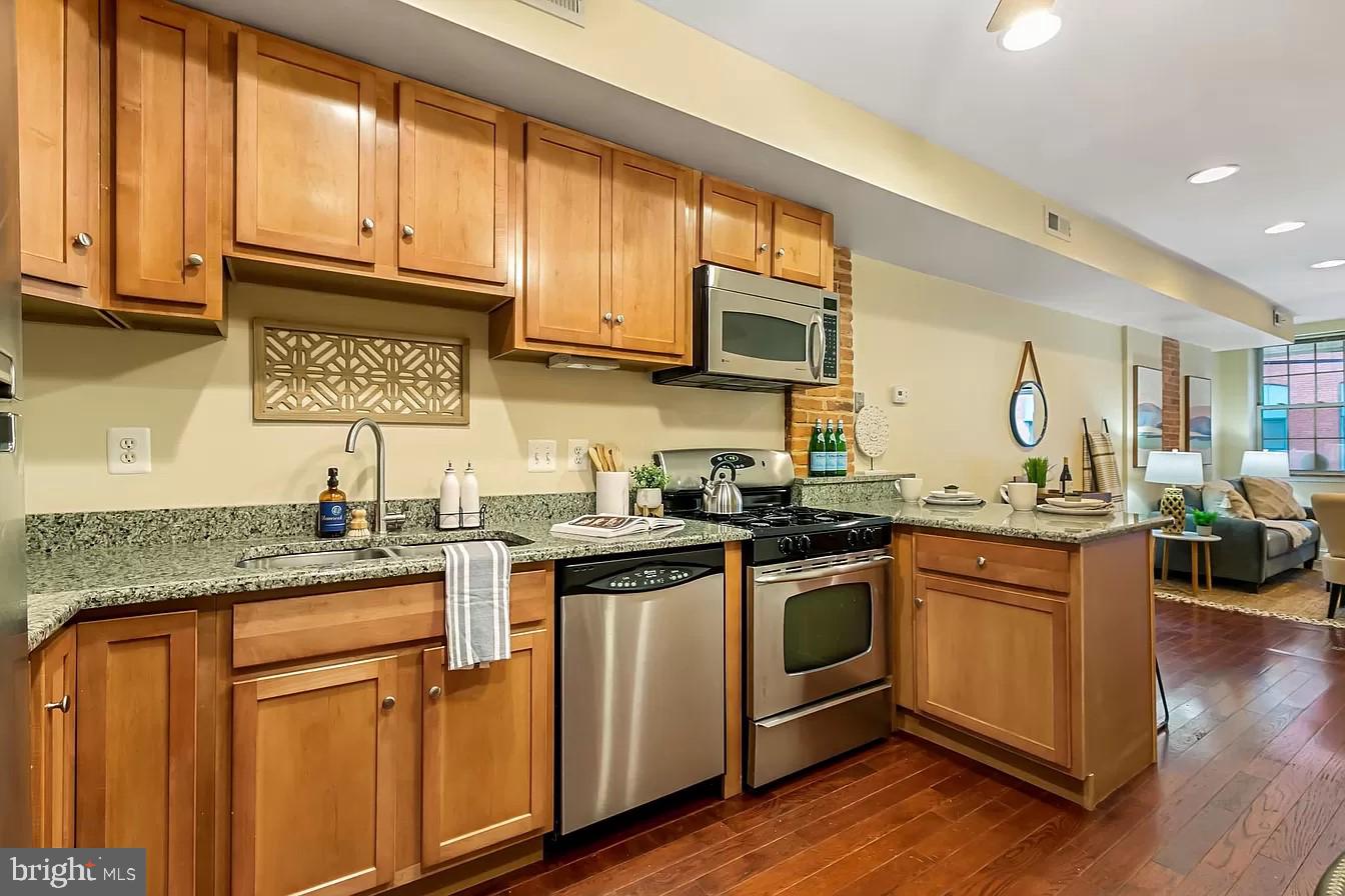 RIVERSIDE - Residential