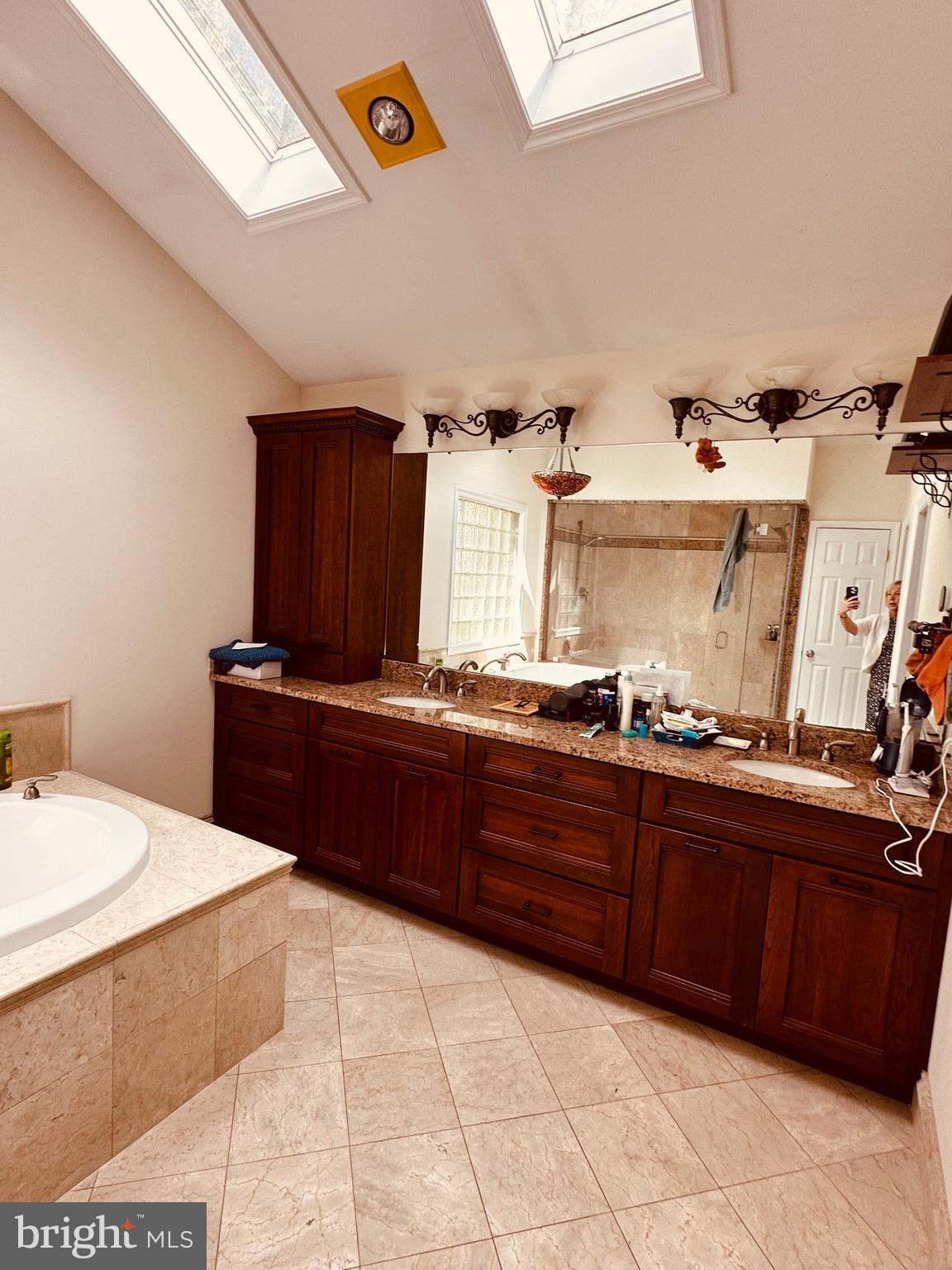 OLDFIELD - Residential Lease