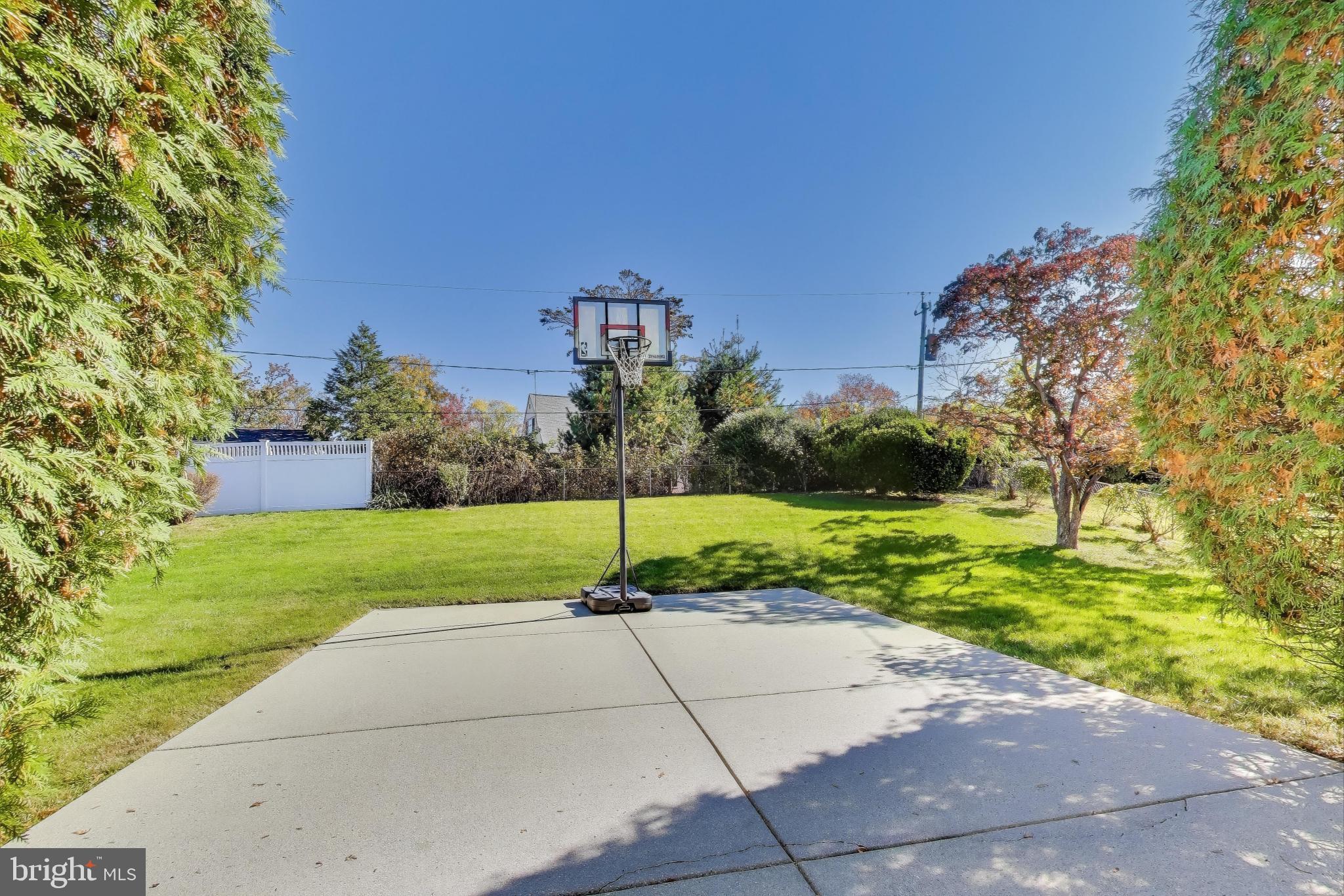 WHITEHALL AT BELAIR - Residential