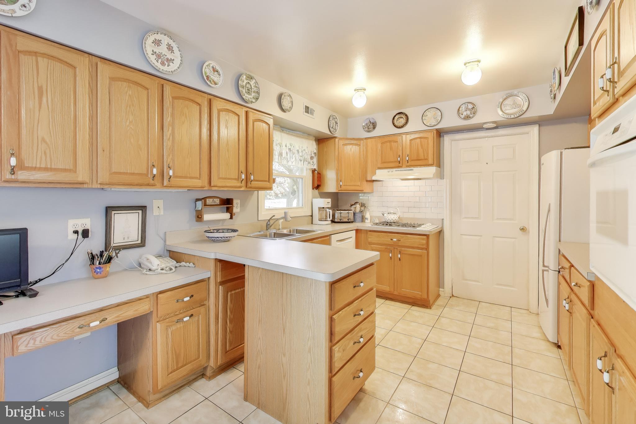 WHITEHALL AT BELAIR - Residential