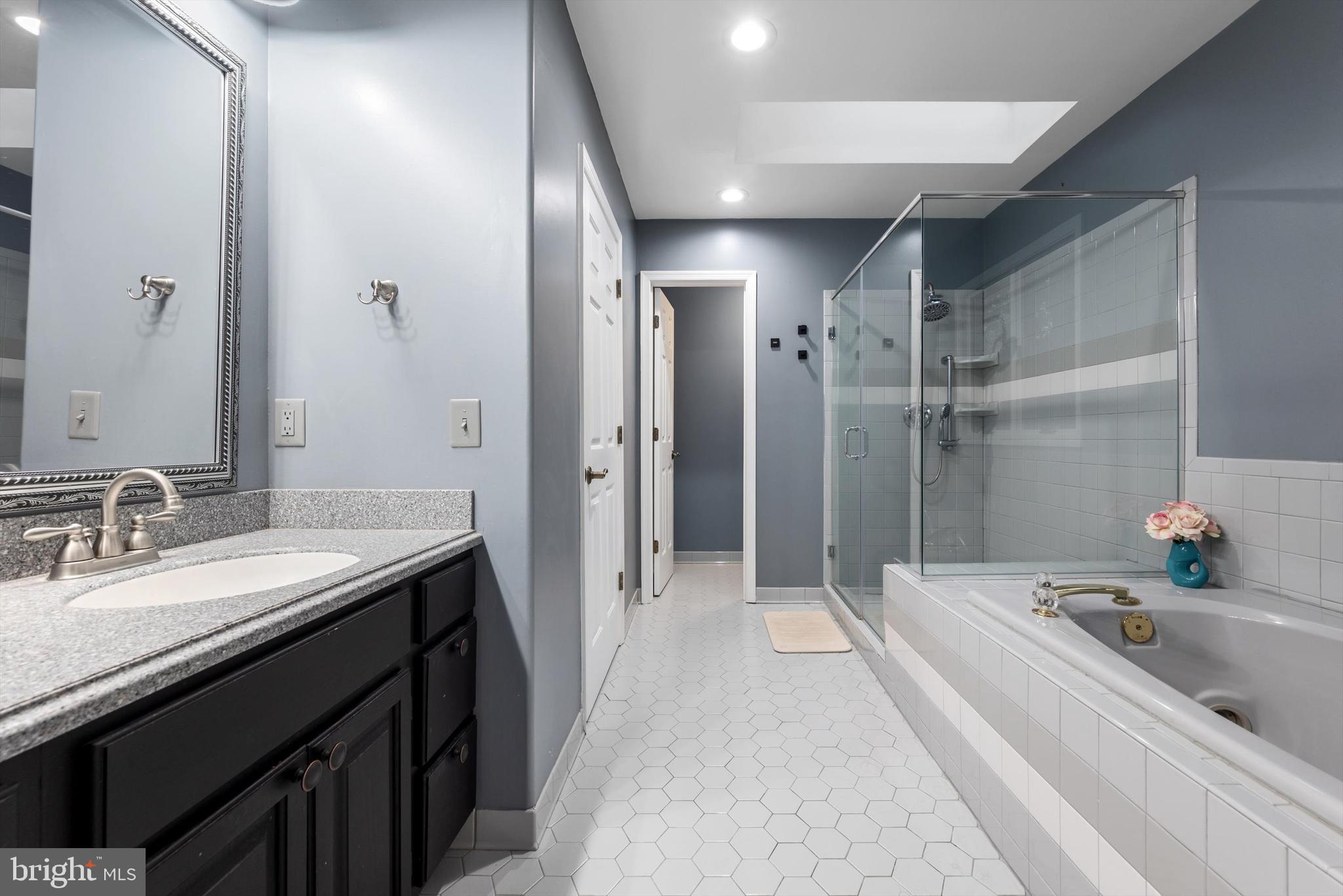 SOUTH WALES - Residential