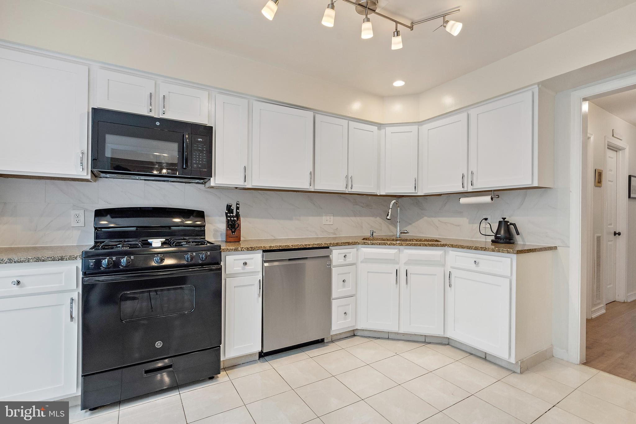 GERMANTOWN ESTATES - Residential