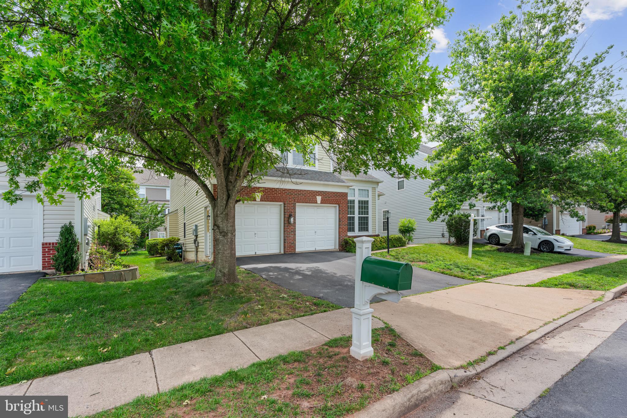 6009 SMOOTH STONE PLACE