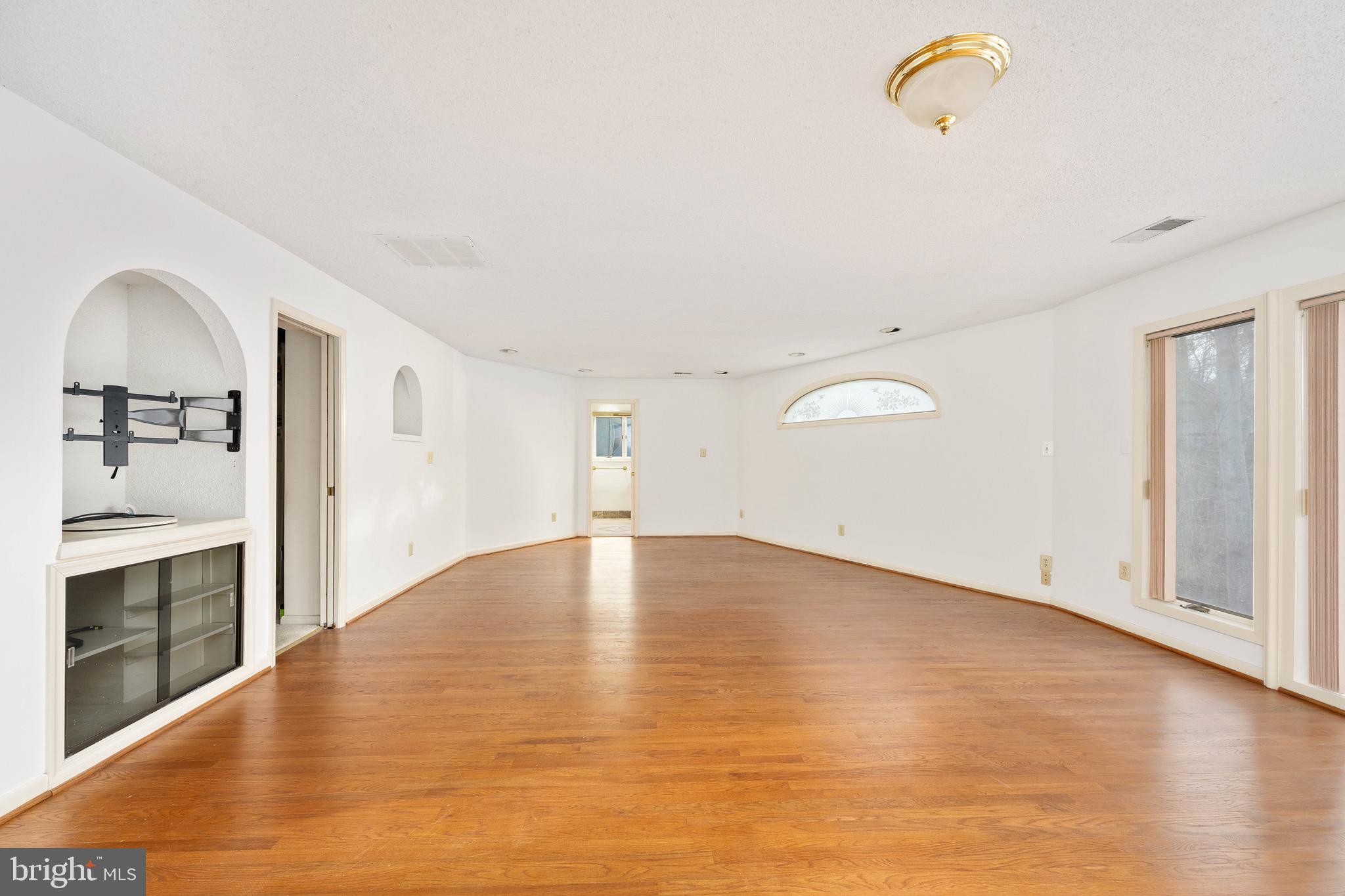 OCCOQUAN FOREST - Residential