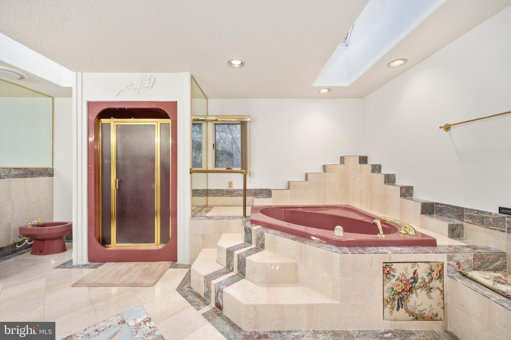 OCCOQUAN FOREST - Residential