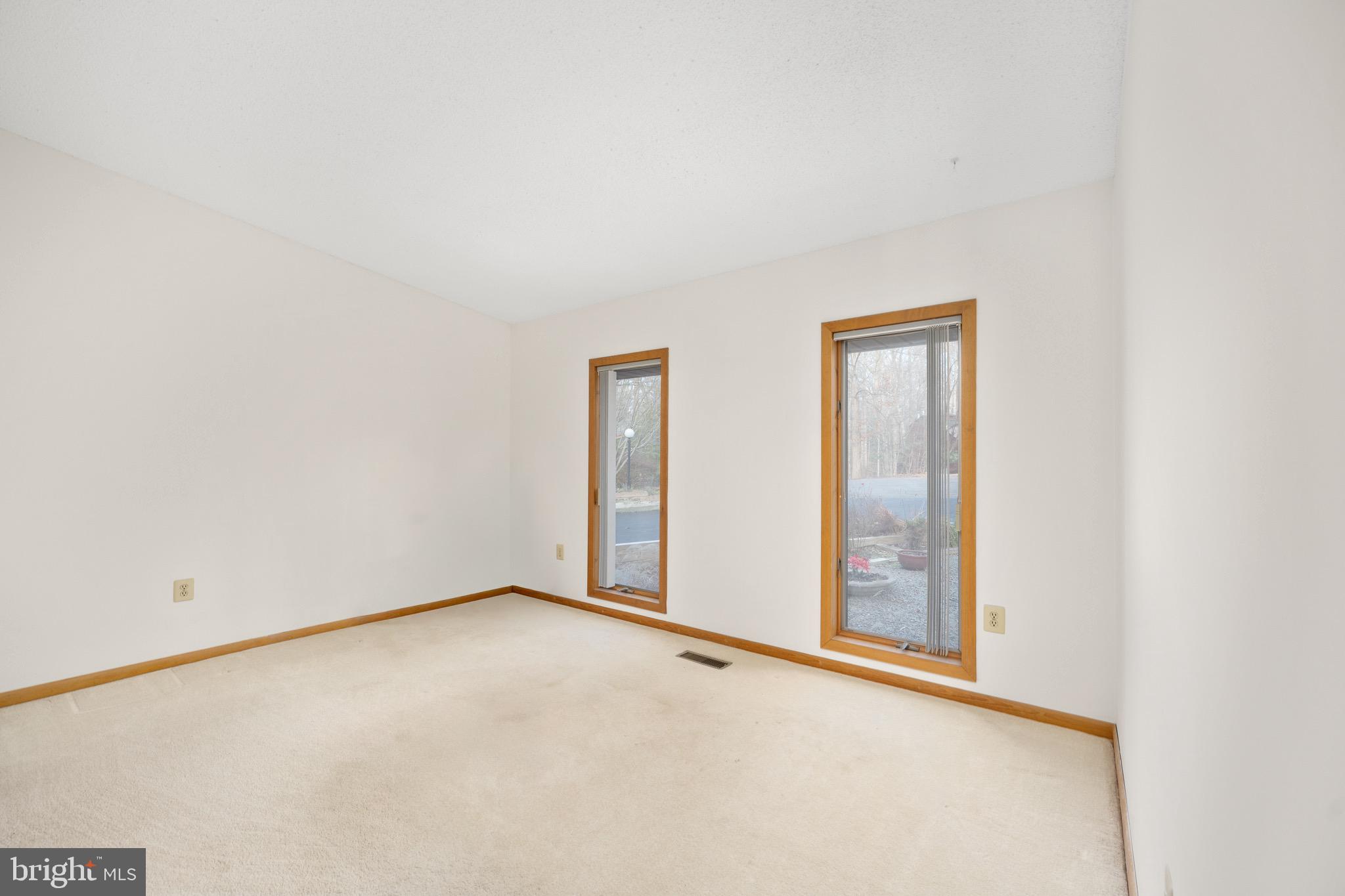 OCCOQUAN FOREST - Residential