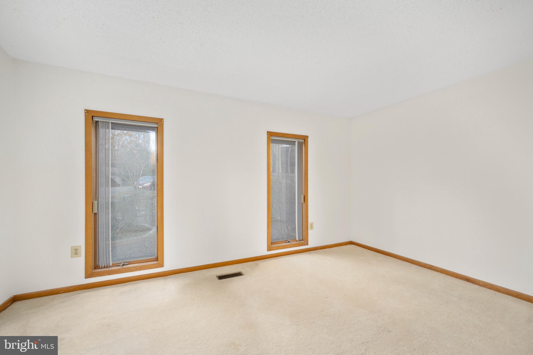 OCCOQUAN FOREST - Residential