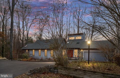 6207 POSSUM TROT COURT MANASSAS VA 20112