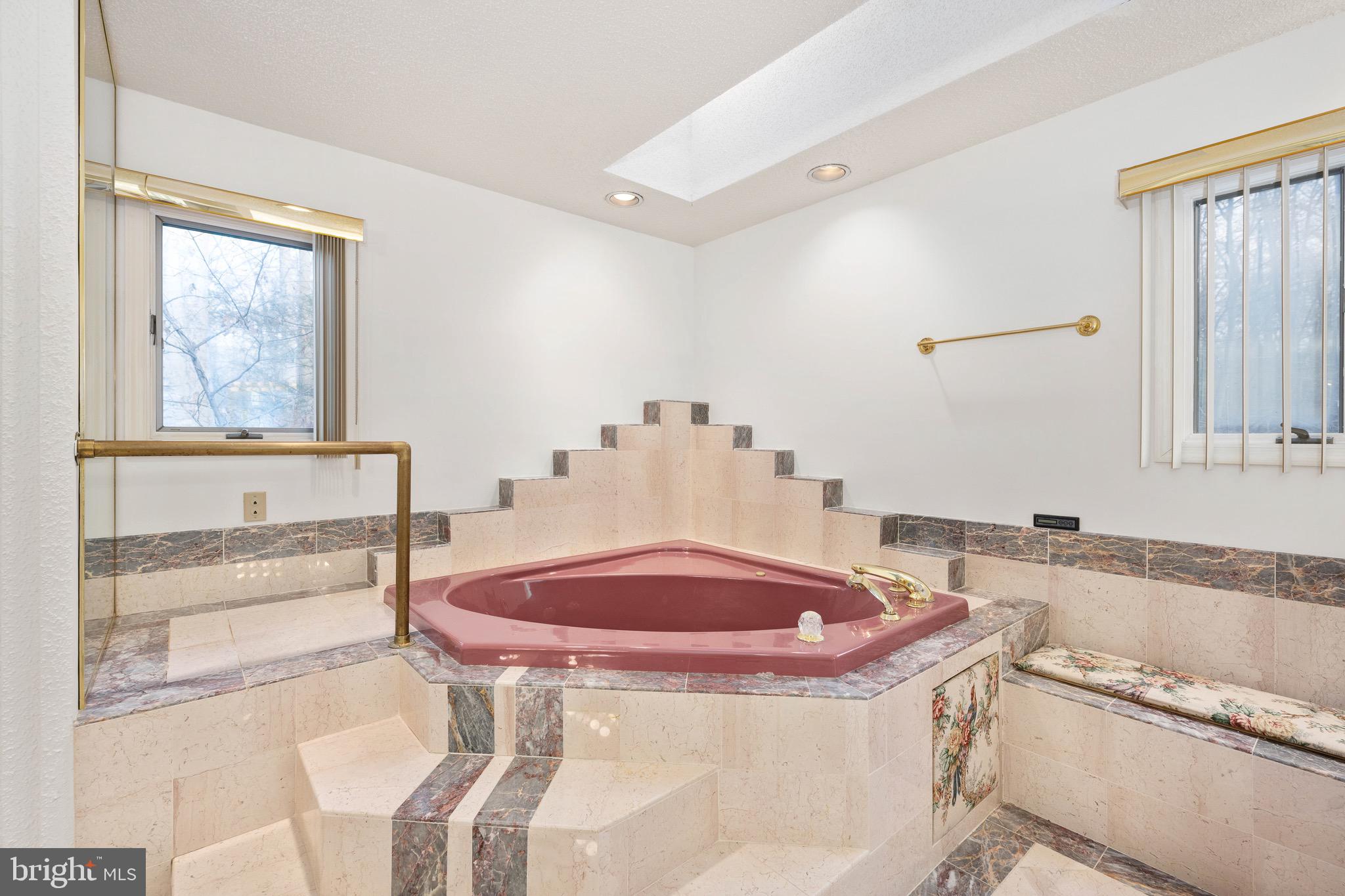 OCCOQUAN FOREST - Residential