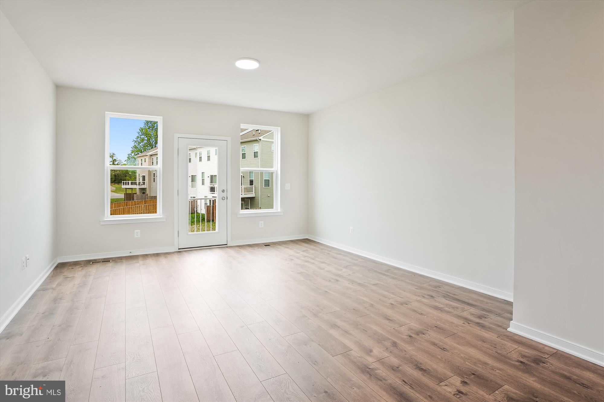 CHERRYVIEW LANDING - Residential Lease