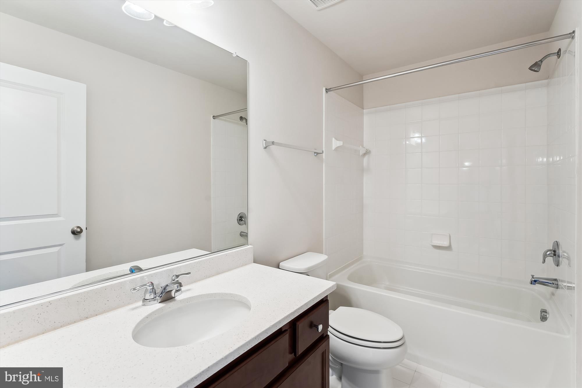 CHERRYVIEW LANDING - Residential Lease