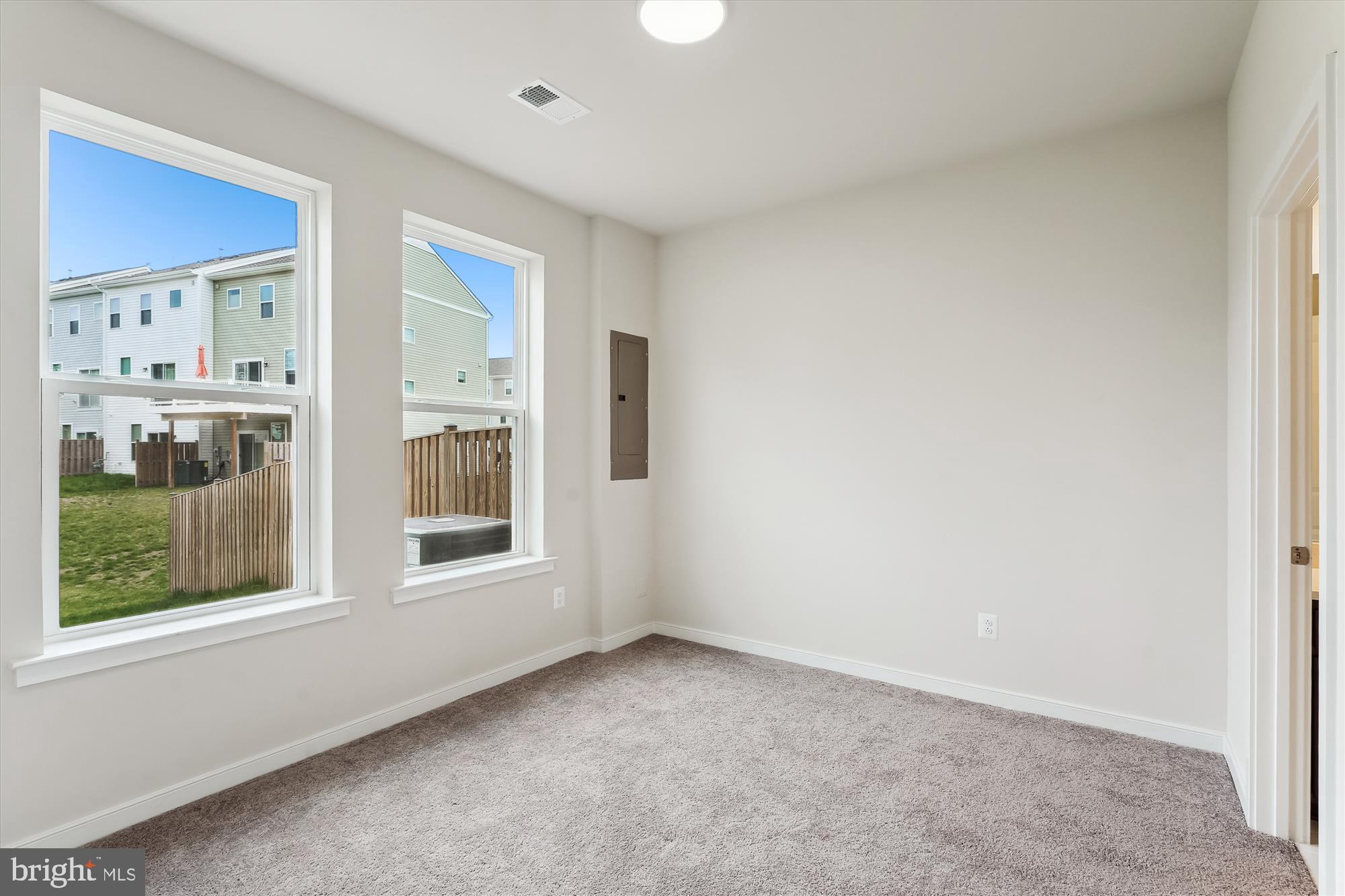 CHERRYVIEW LANDING - Residential Lease