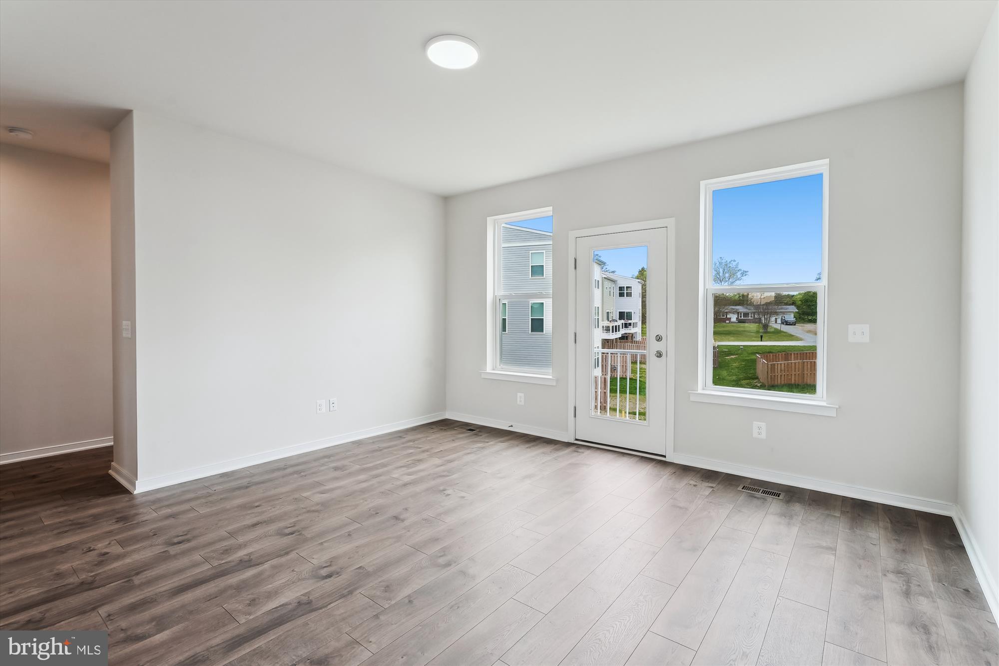 CHERRYVIEW LANDING - Residential Lease