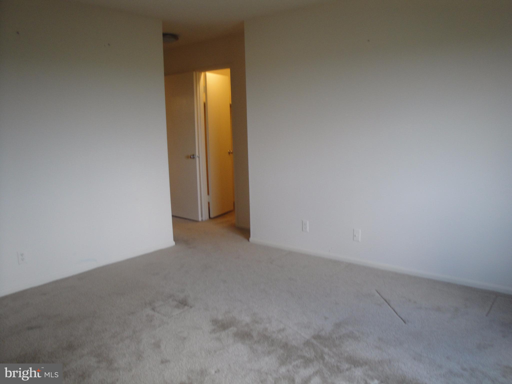 ROTONDA - Residential Lease