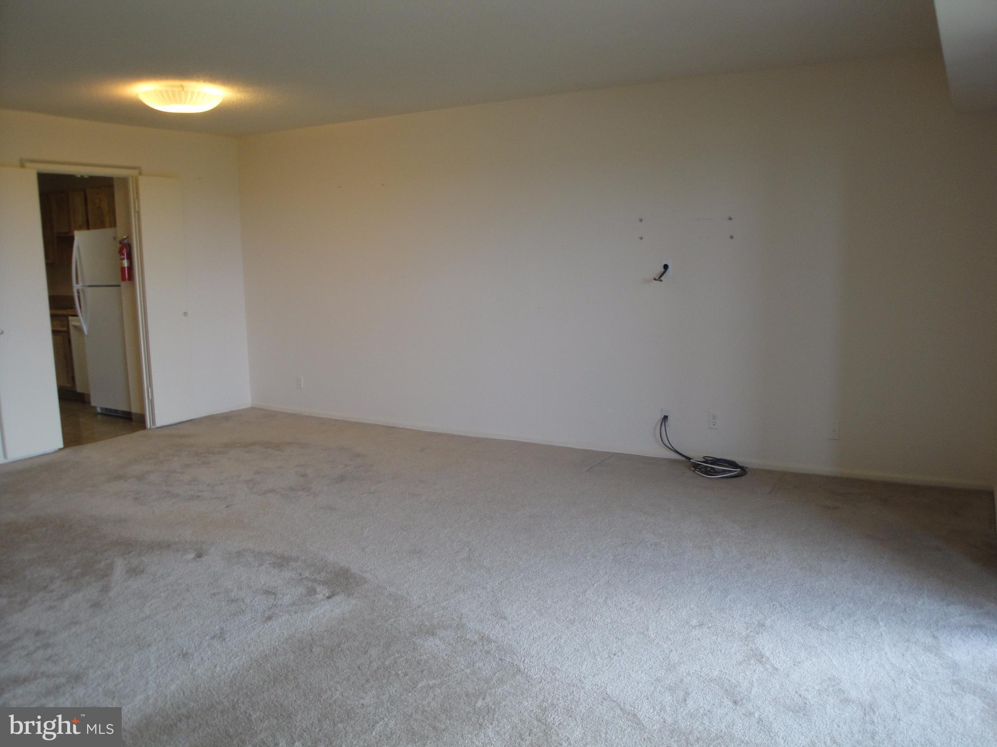 ROTONDA - Residential Lease