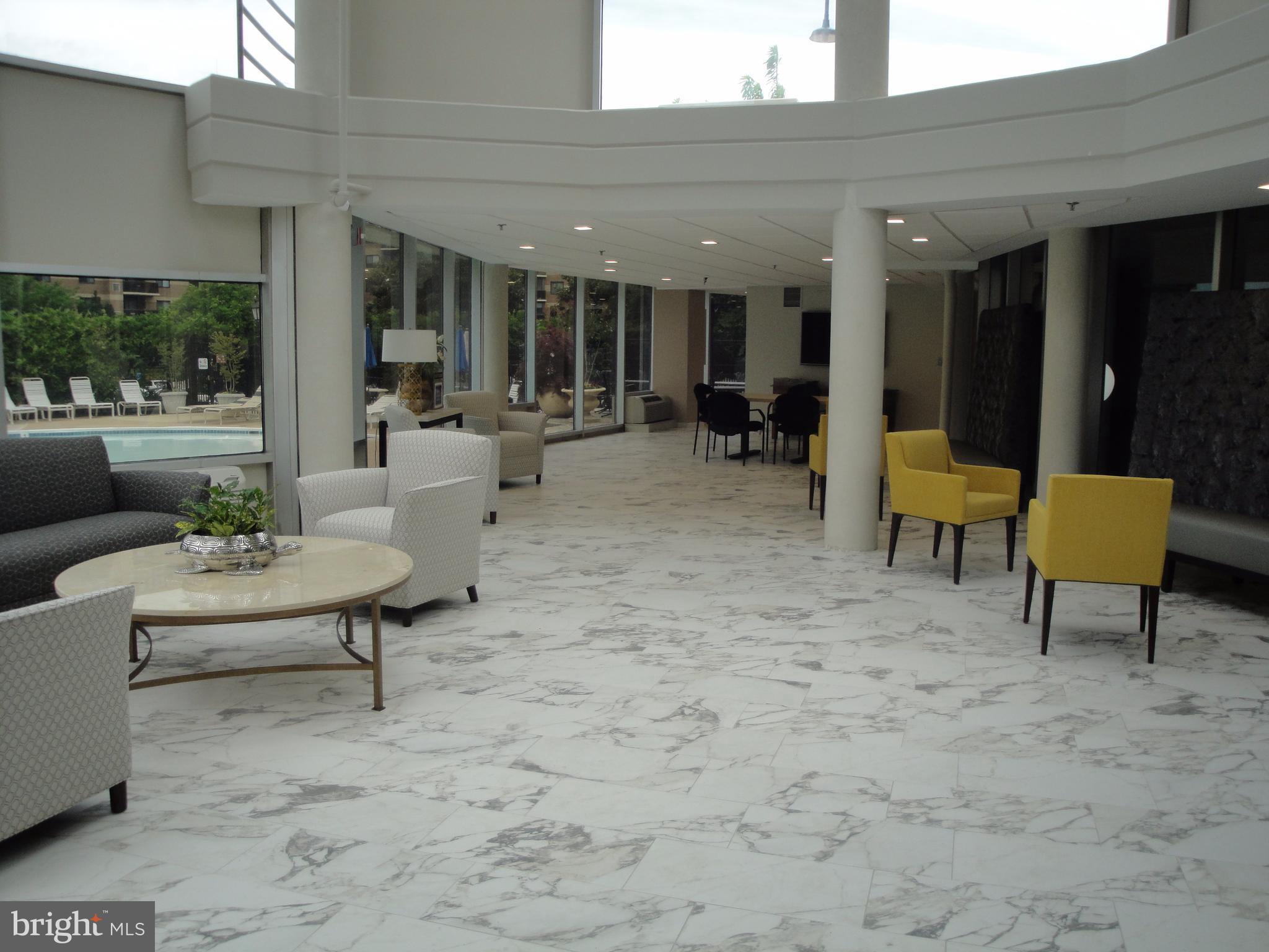 ROTONDA - Residential Lease