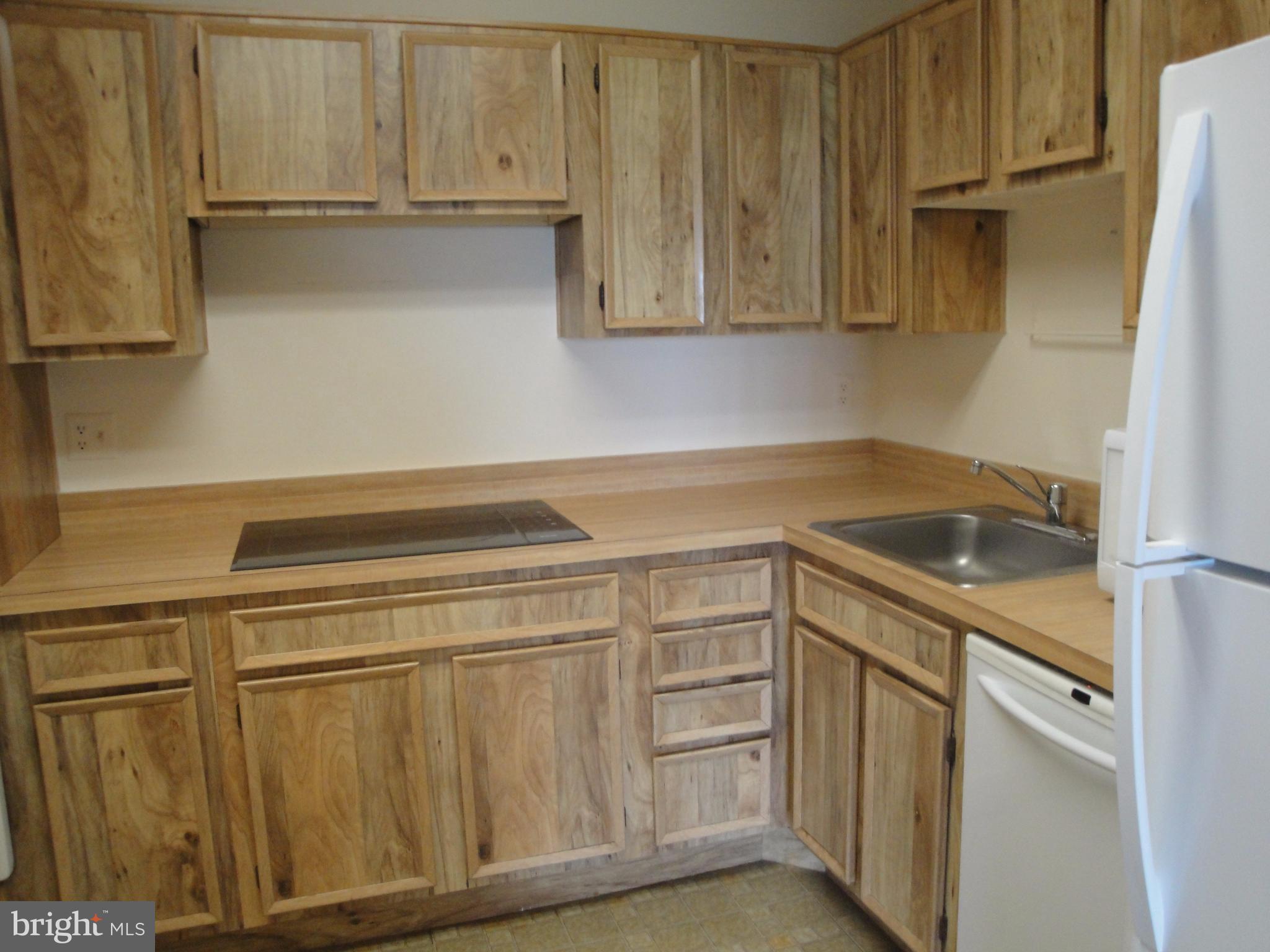 ROTONDA - Residential Lease