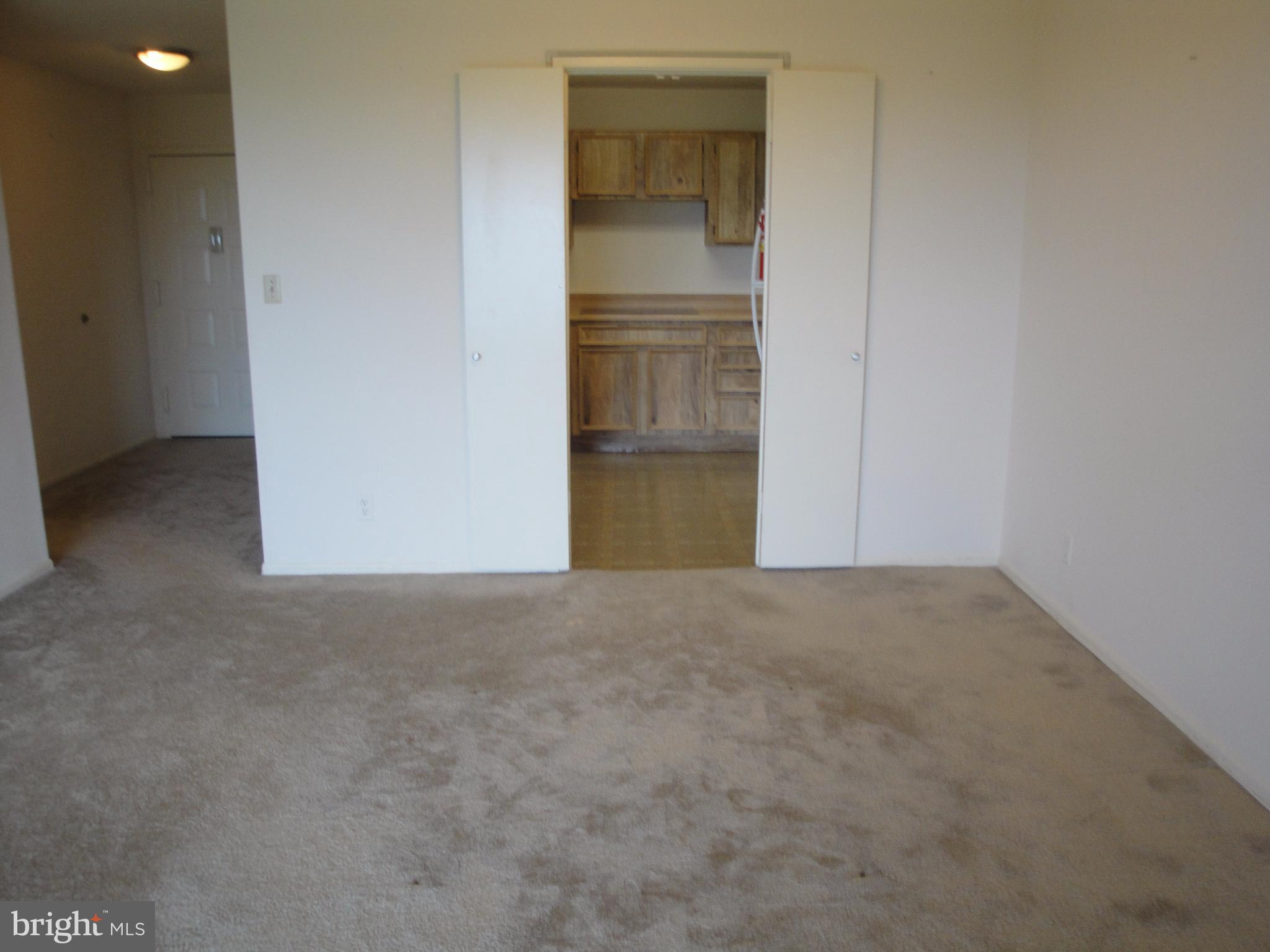 ROTONDA - Residential Lease