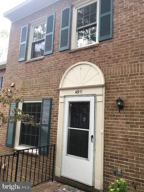 4911 7TH ROAD S 4911