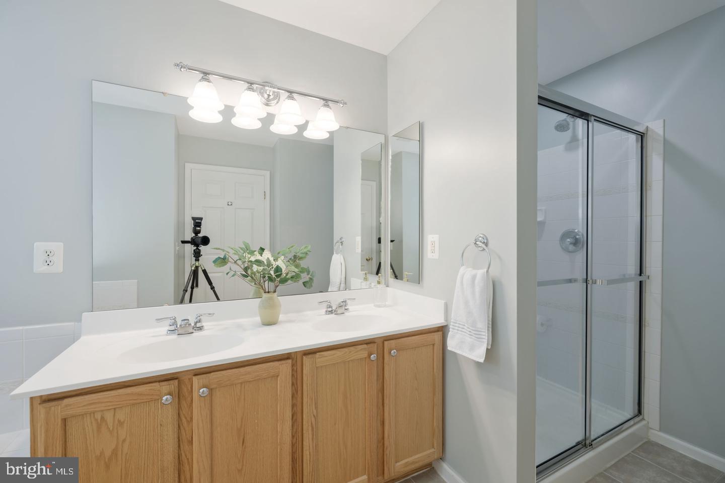 HAWTHORNE - Residential Lease