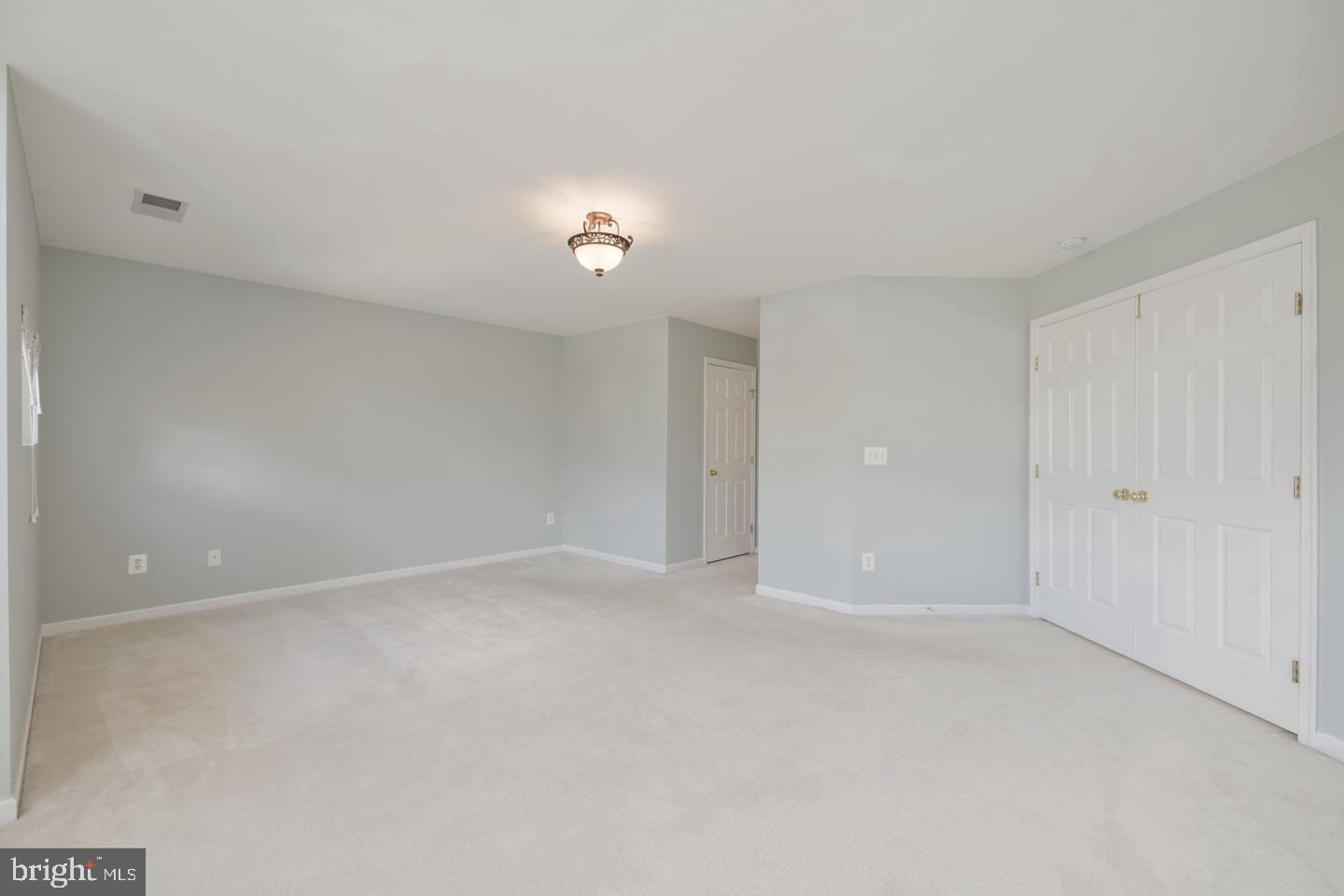 HAWTHORNE - Residential Lease