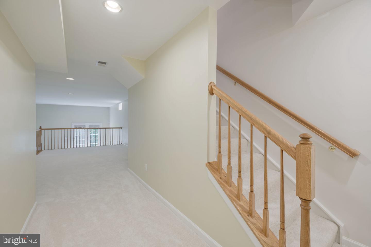 HAWTHORNE - Residential Lease