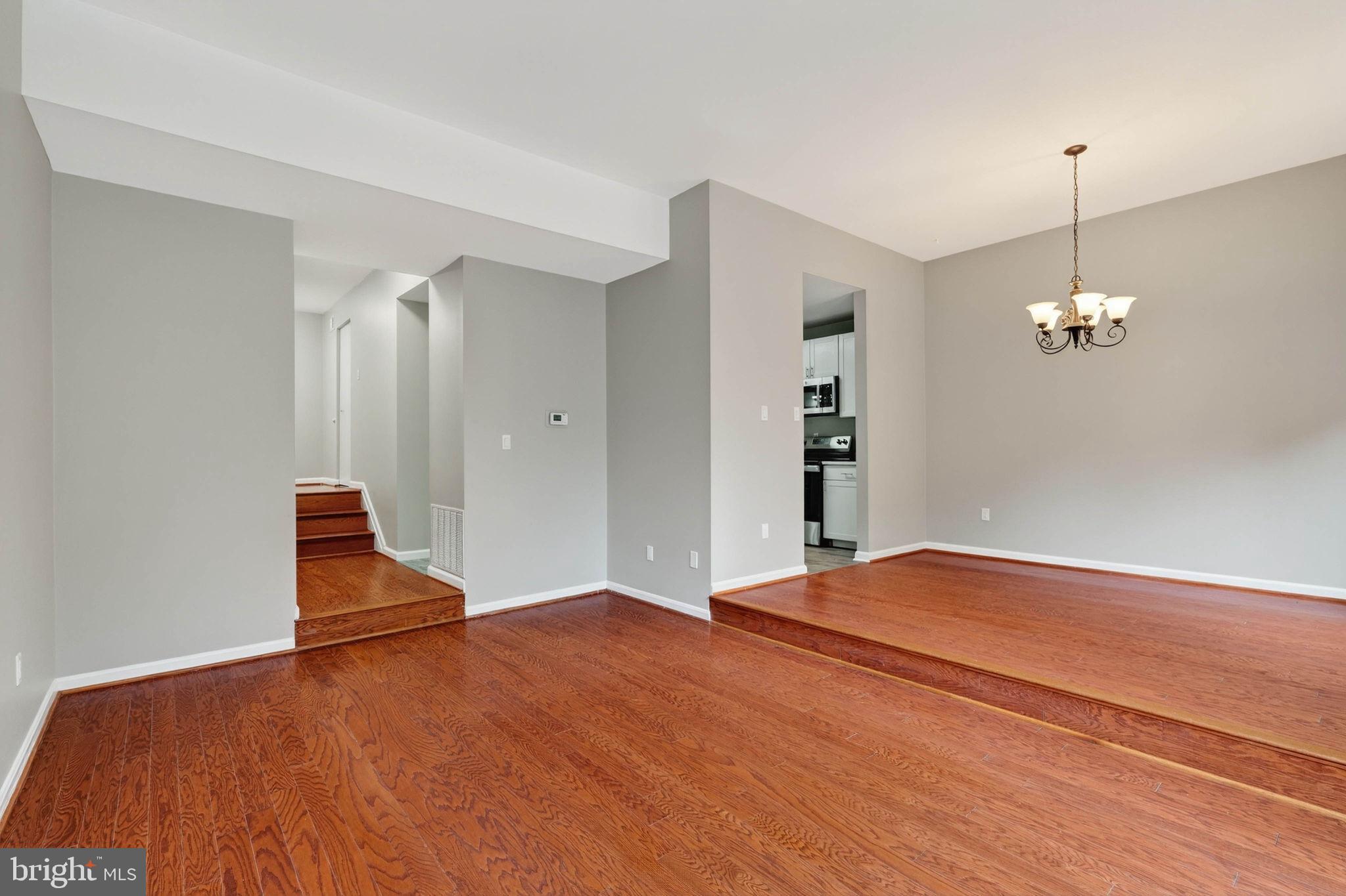 THOMAS CHOICE - Residential