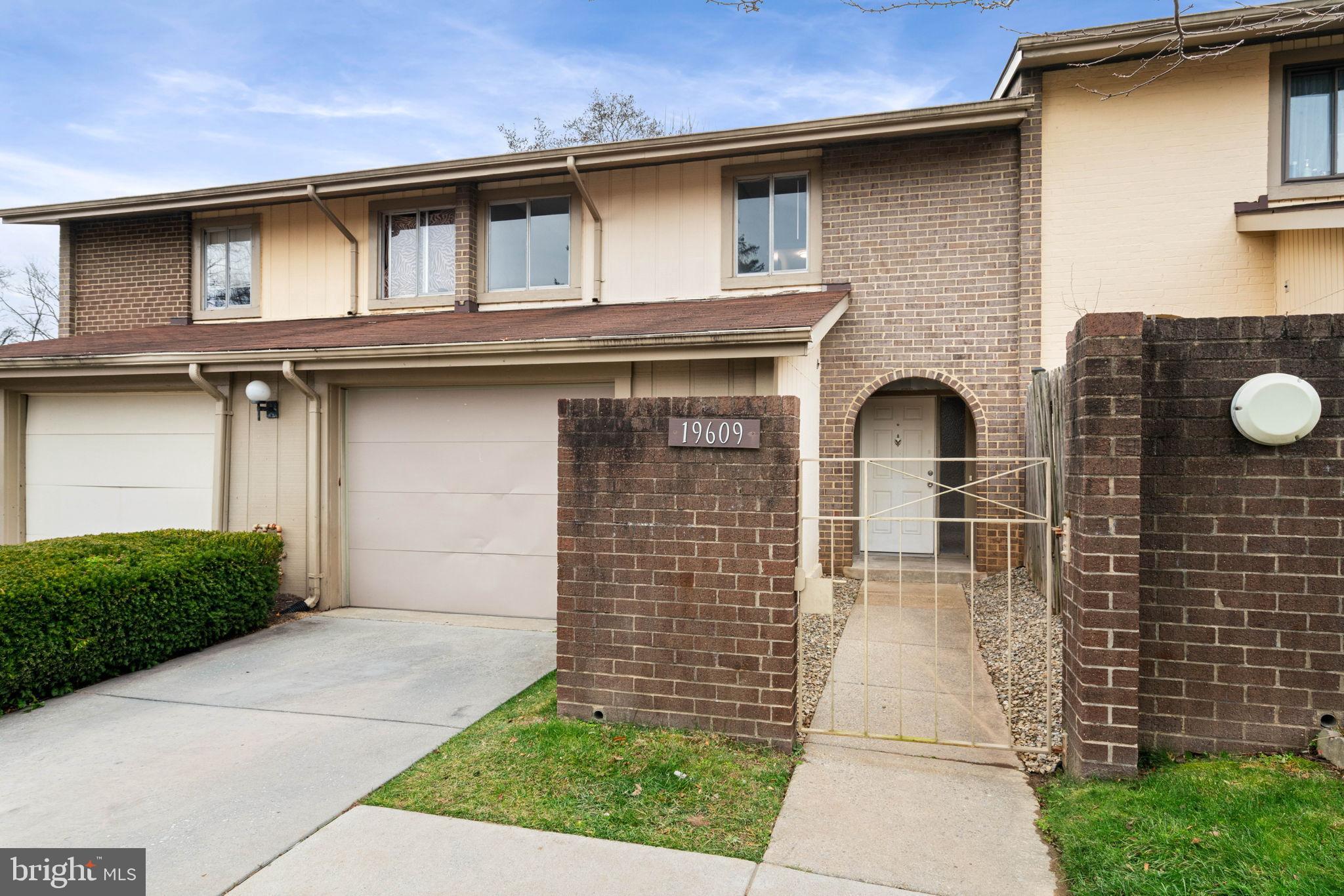 THOMAS CHOICE - Residential