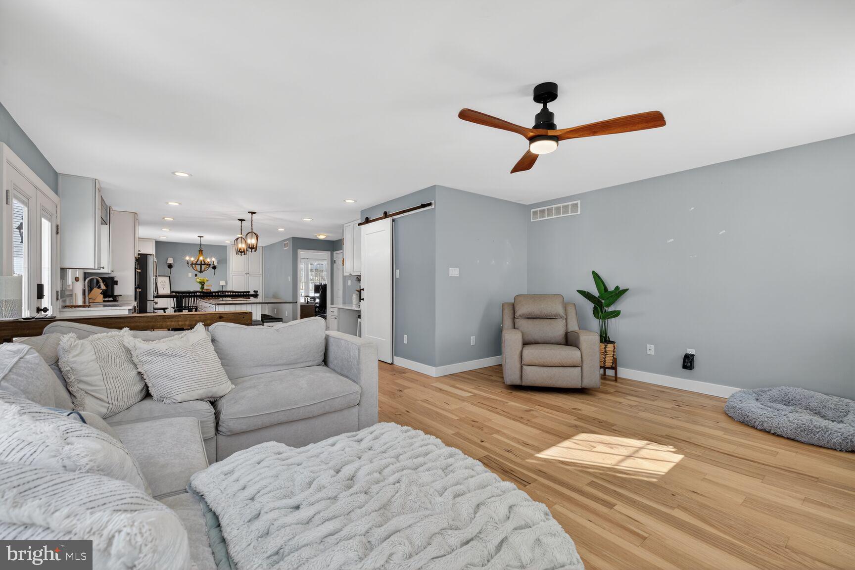 HAWK RIDGE FARM - Residential