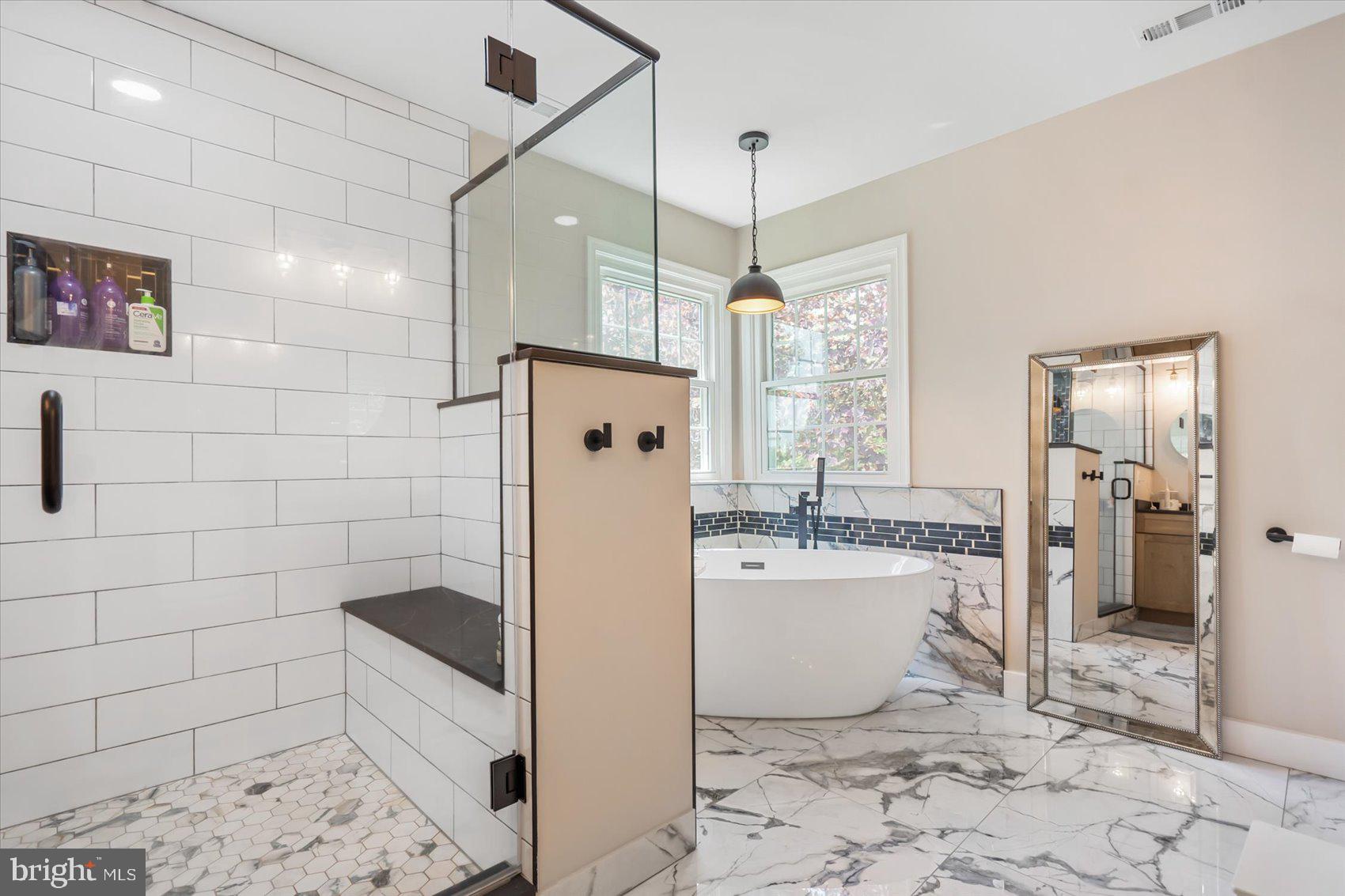 HAWK RIDGE FARM - Residential