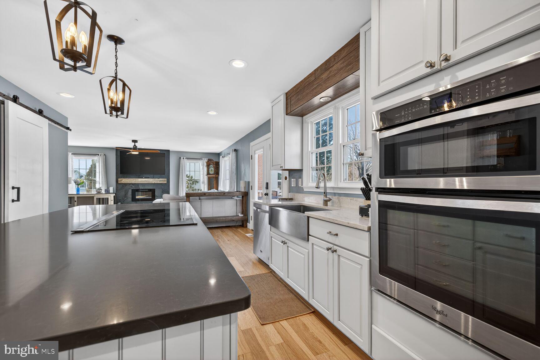 HAWK RIDGE FARM - Residential