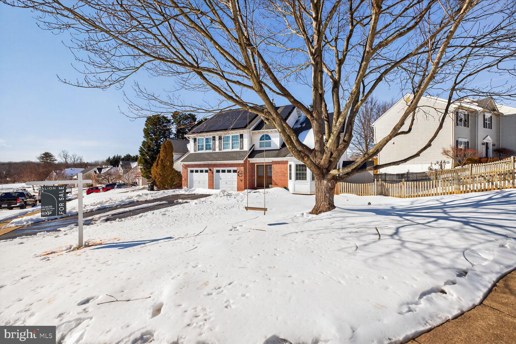 HAWK RIDGE FARM - Residential