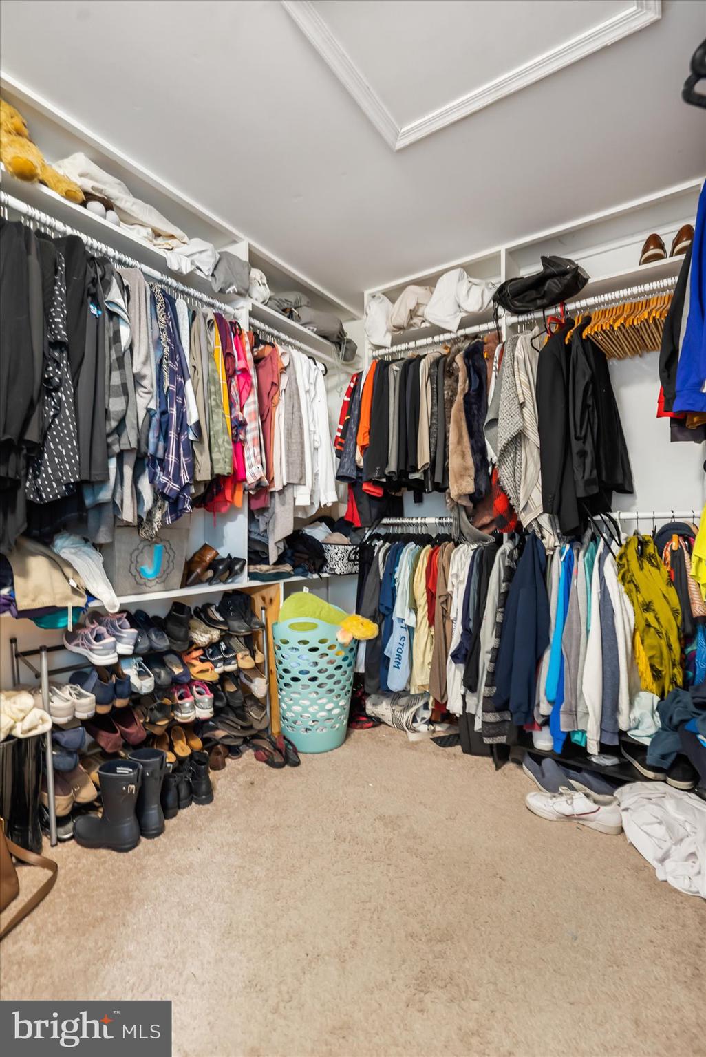 HAWK RIDGE FARM - Residential