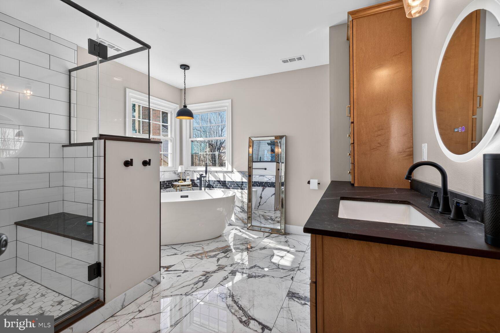 HAWK RIDGE FARM - Residential