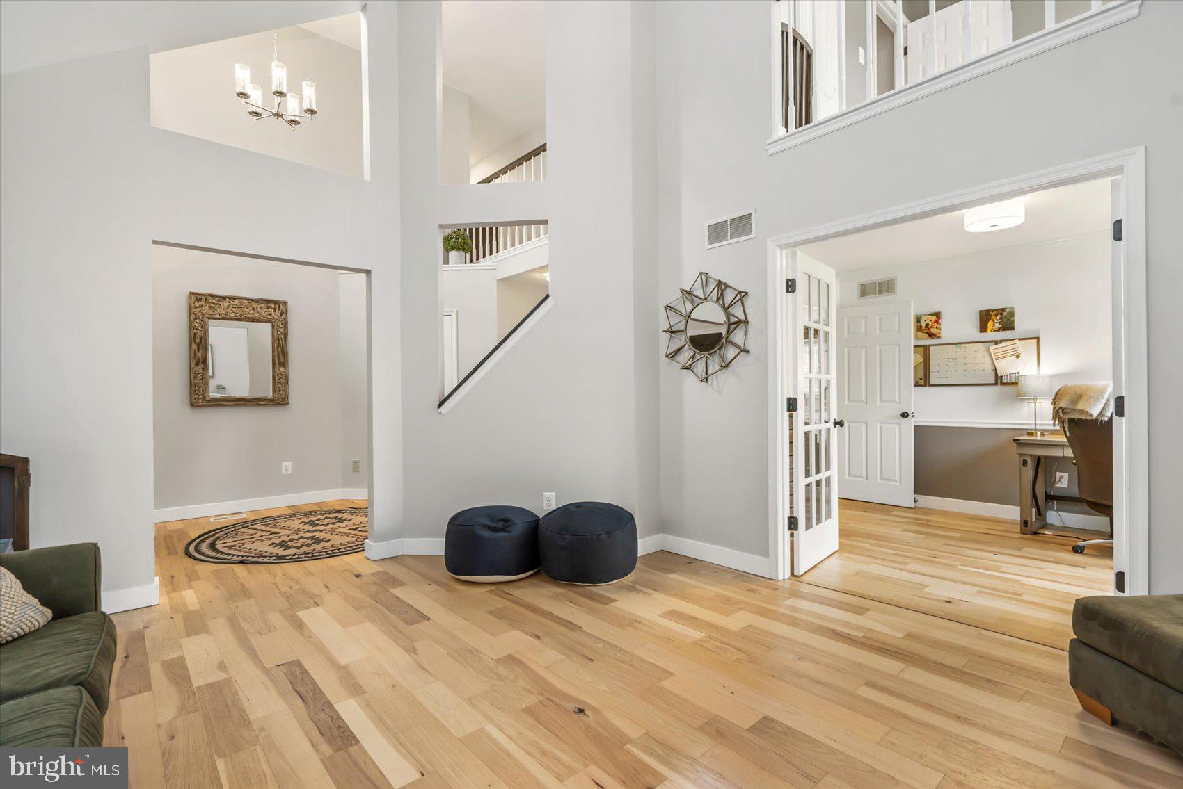 HAWK RIDGE FARM - Residential