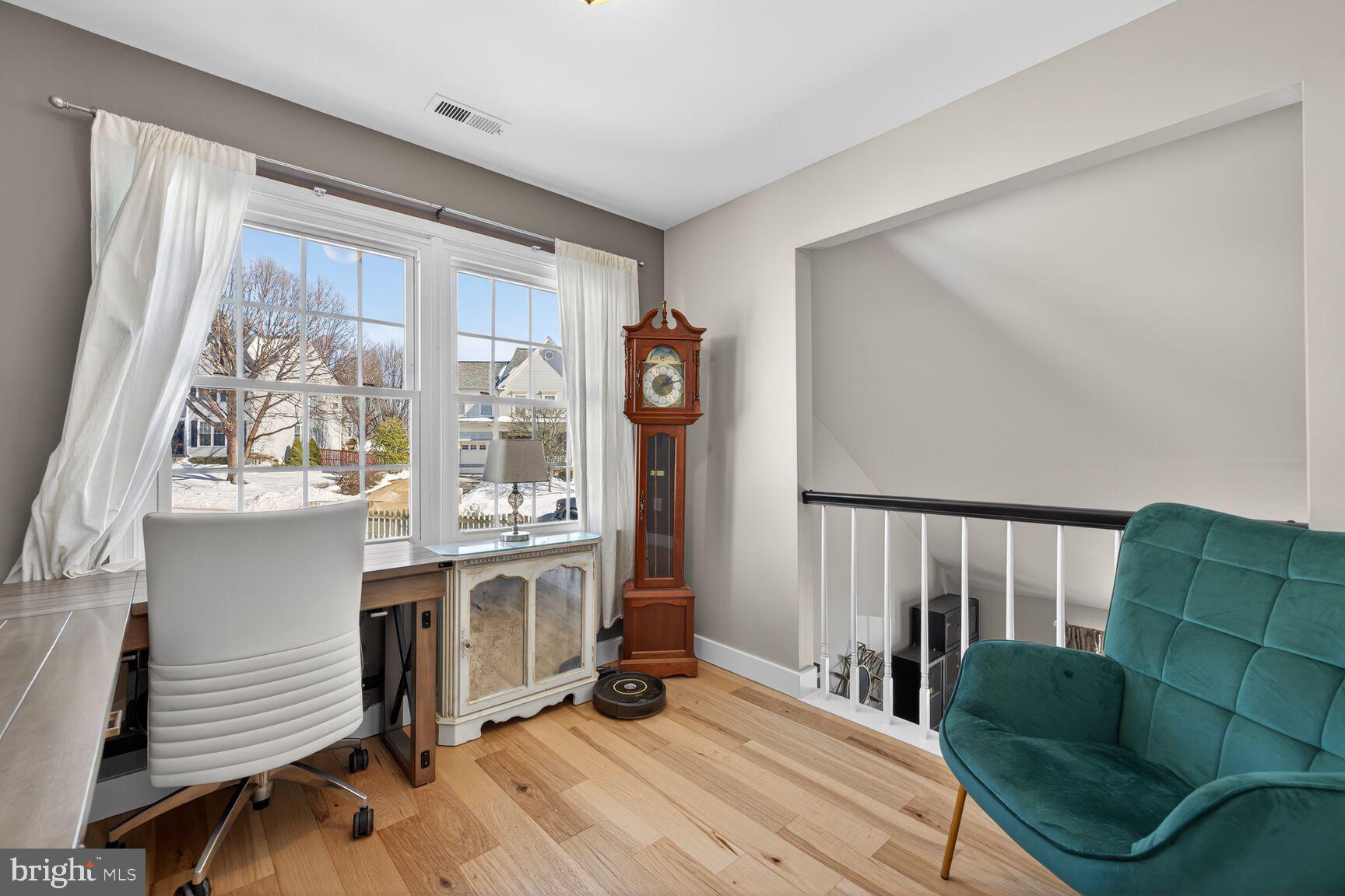 HAWK RIDGE FARM - Residential