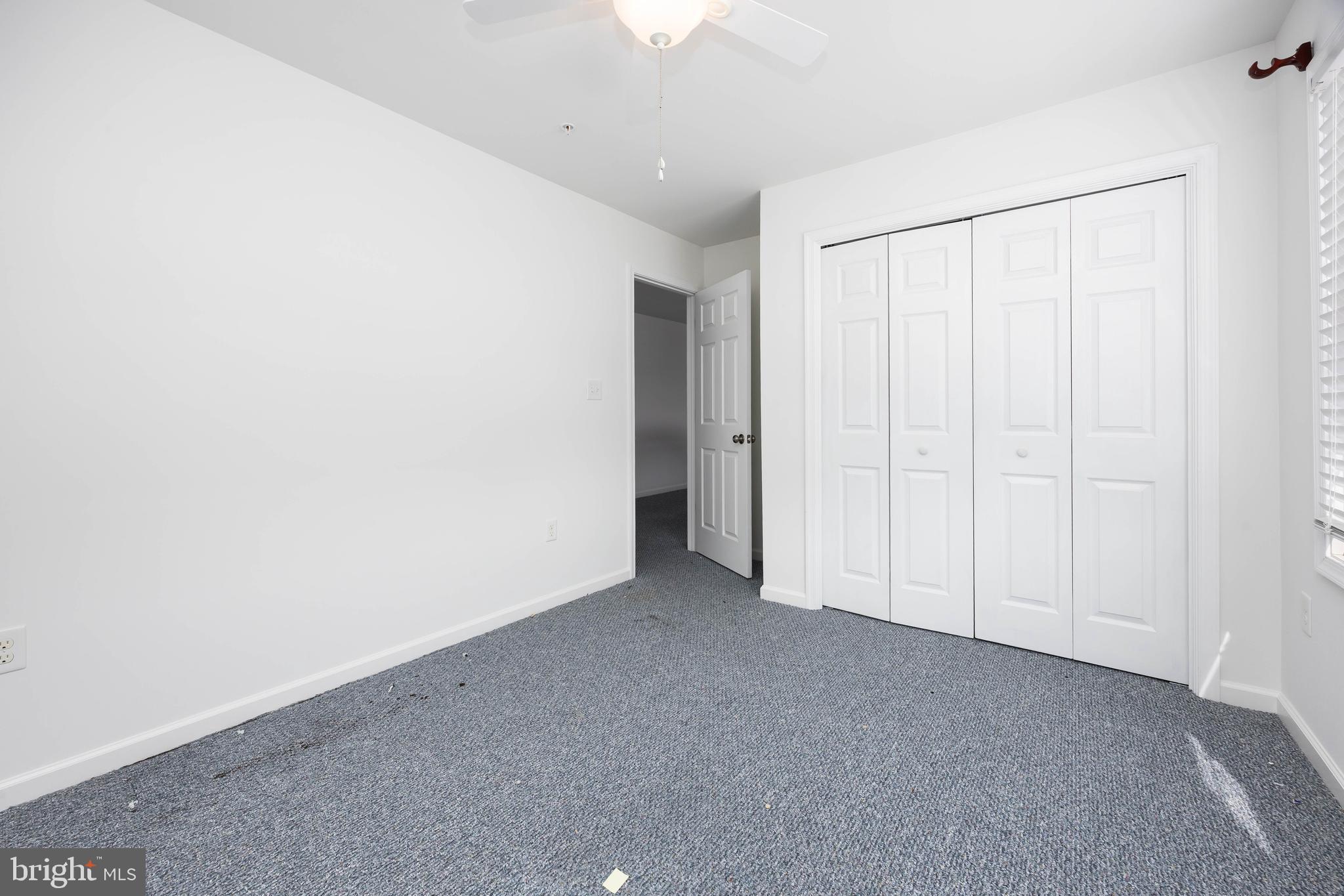 WATERS EDGE - Residential