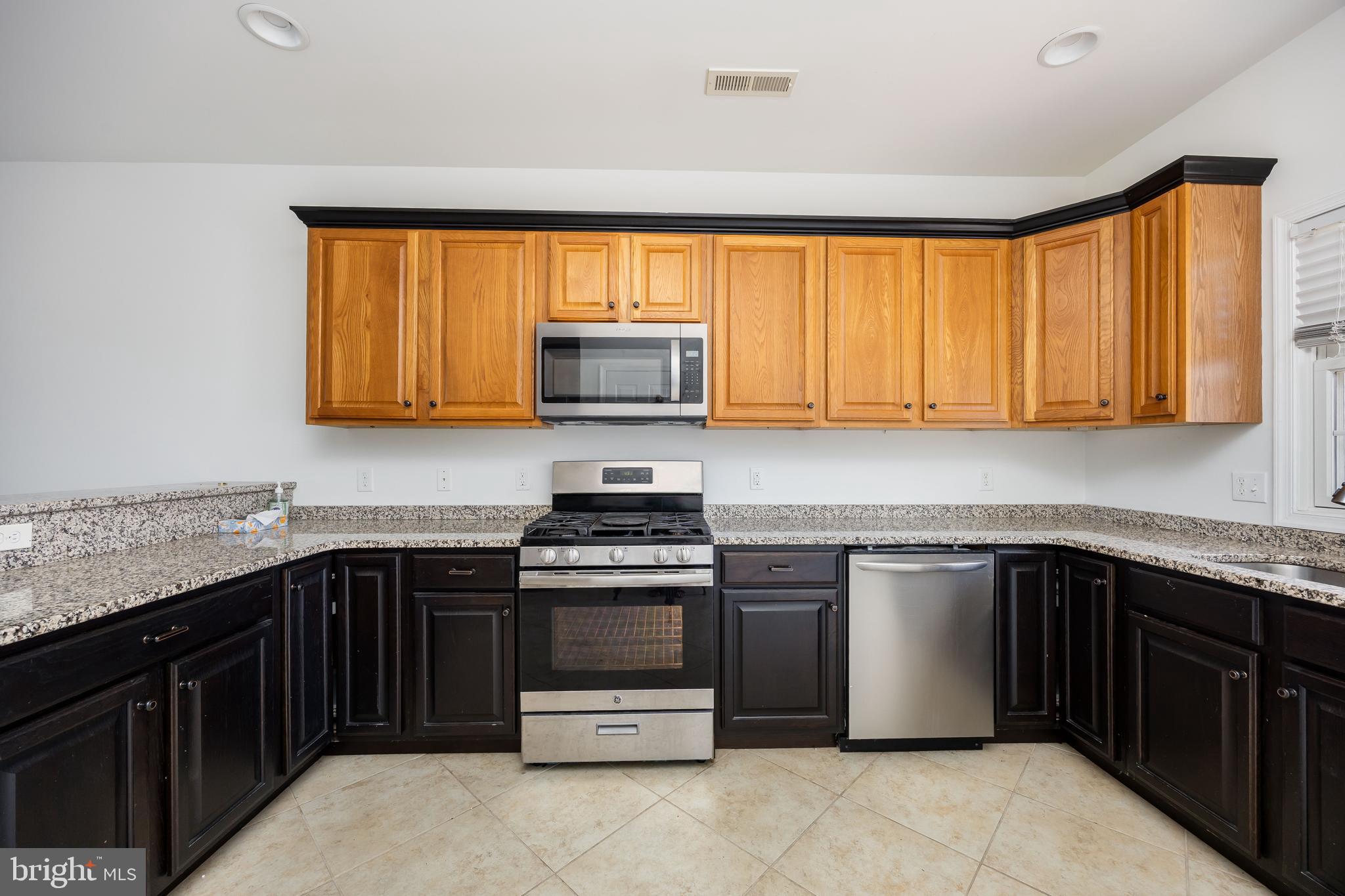 WATERS EDGE - Residential